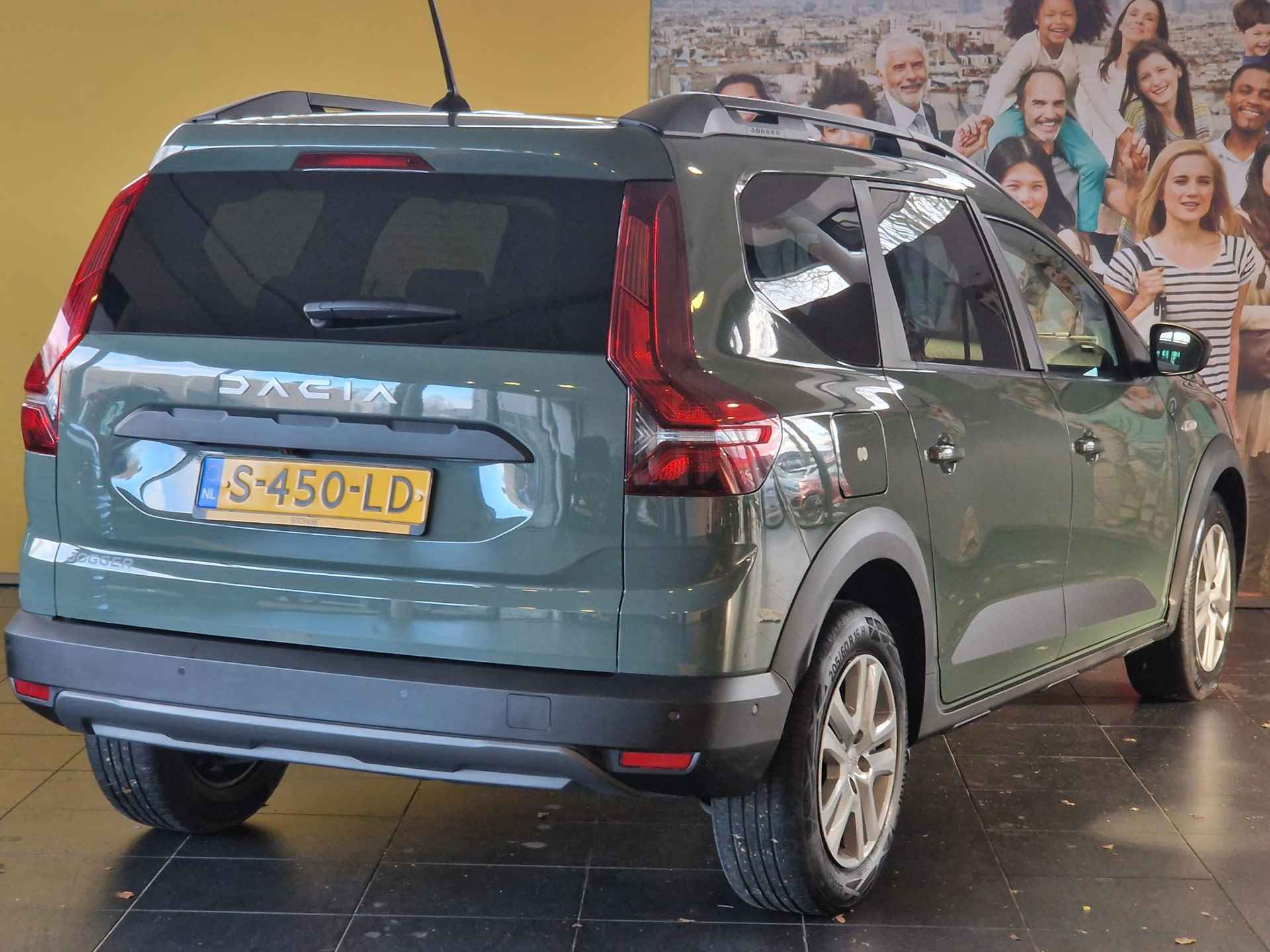 Dacia Jogger 1.0 TCe 110 Expression | 7-Persoons | Navigatie | Achteruitrijcamera - 3/23