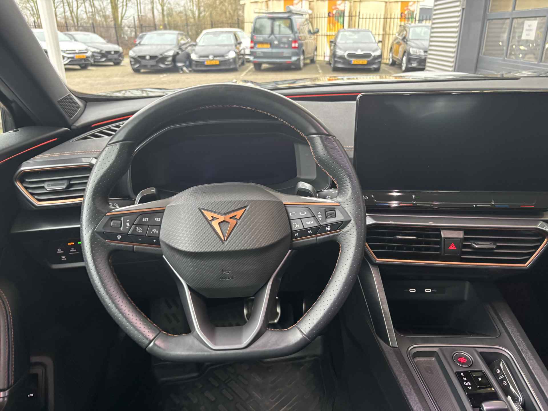 CUPRA Formentor 1.4 e-Hybrid VZ Performance Achteruitrijcamera / Memory Seat / stoel & stuurverwarming / Adaptive Cruise Control / 19 Inch - 24/31