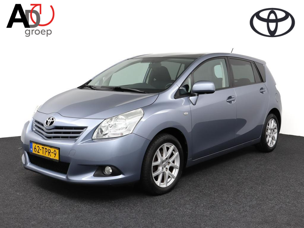 Toyota Verso 1.8 VVT-i Business | Trekhaak | Panorama dak | Navigatie | Parkeercamera |