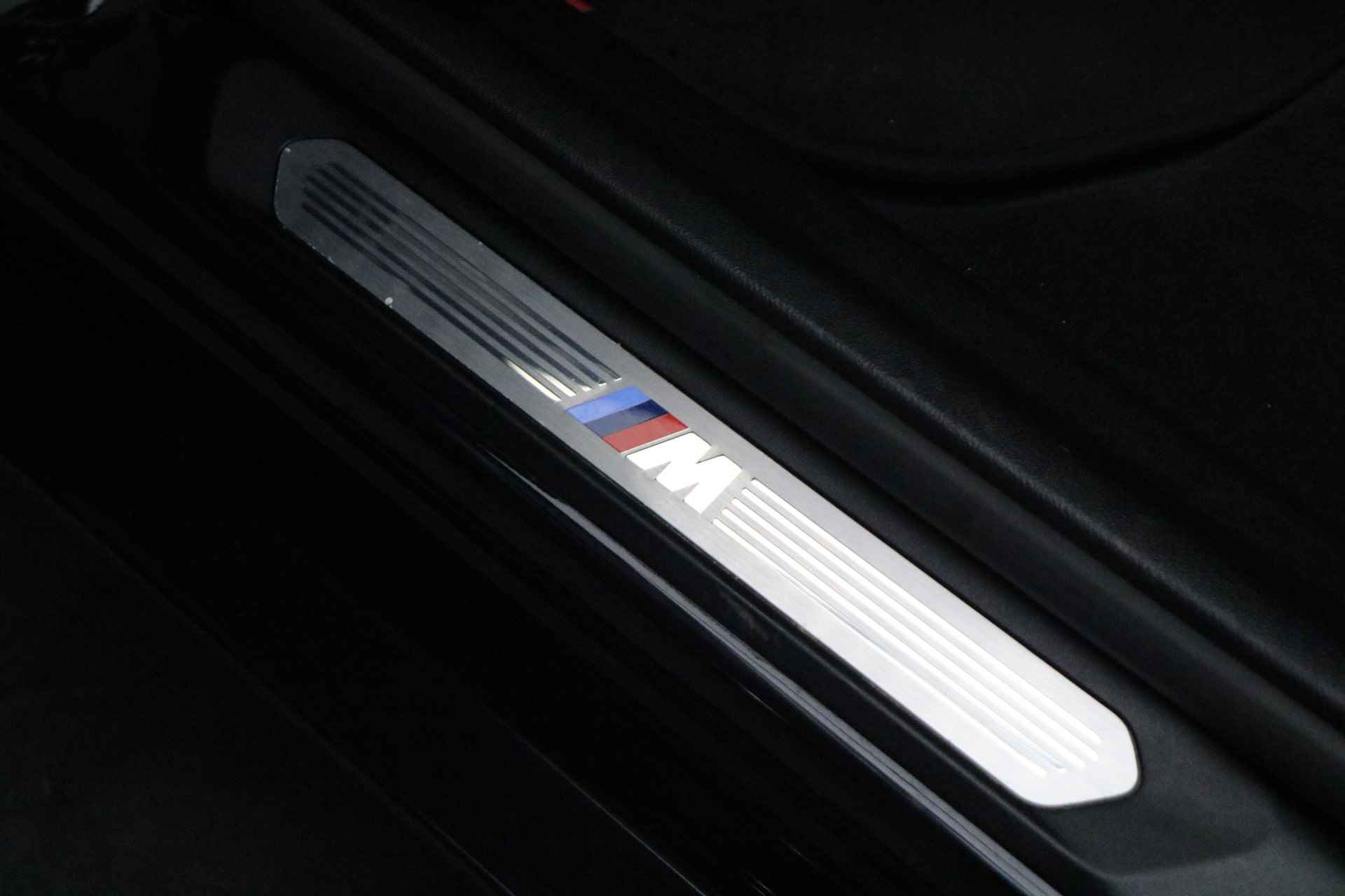 BMW X3 xDrive30e High Executive M Sport Automaat / Panoramadak / Trekhaak / Adaptieve LED / Parking Assistant Plus / Sportstoelen / Comfort Access / Leder - 12/25