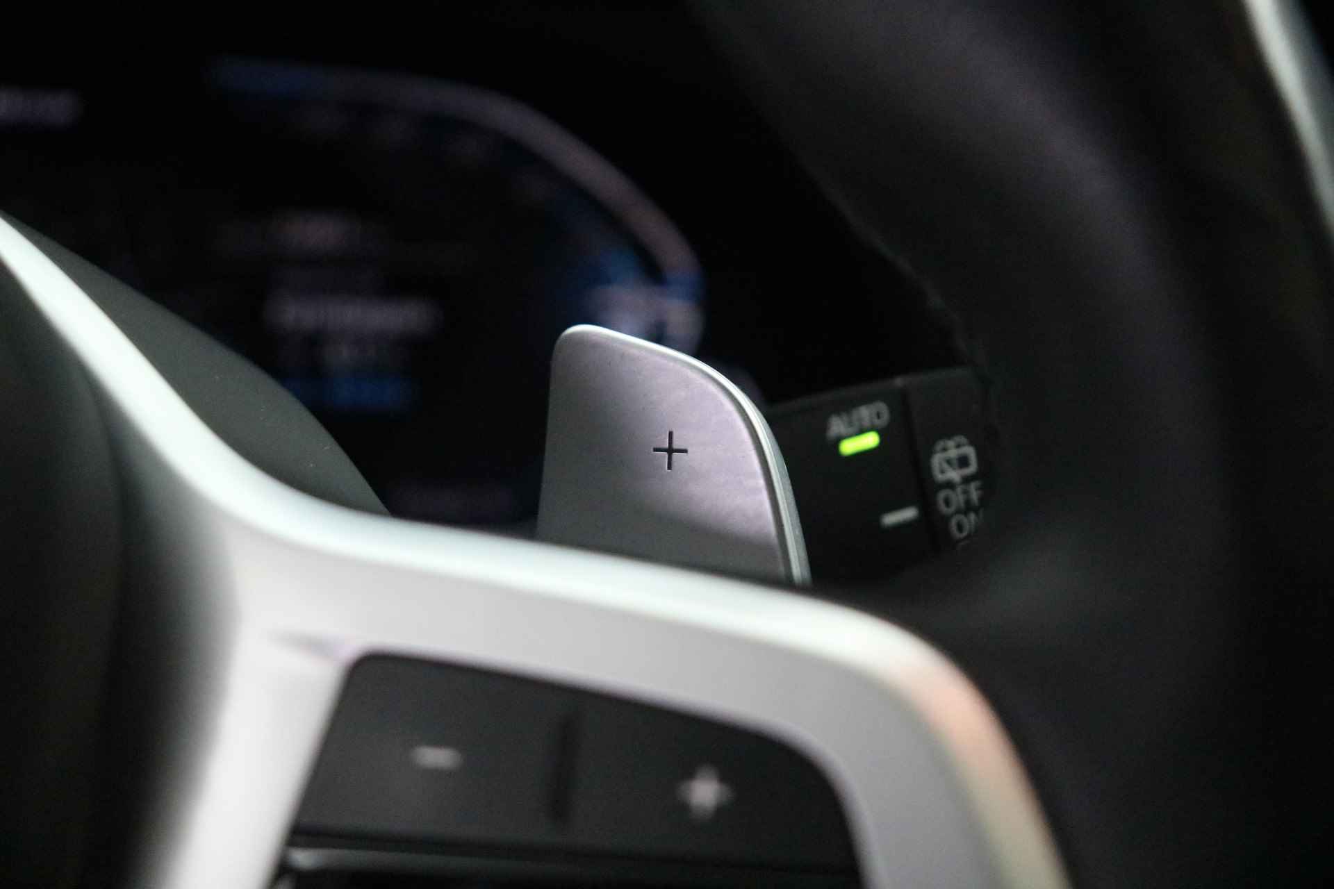 BMW X3 xDrive30e High Executive M Sport Automaat / Panoramadak / Trekhaak / Adaptieve LED / Parking Assistant Plus / Sportstoelen / Comfort Access / Leder - 22/25