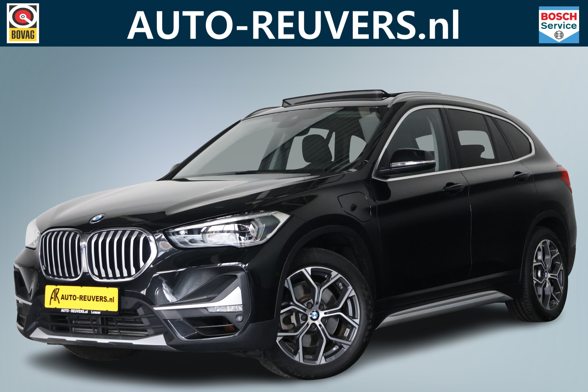 BMW X1 xDrive25e X-Line / Panorama / Opendak / Navi / DAB / LED / Trekhaak