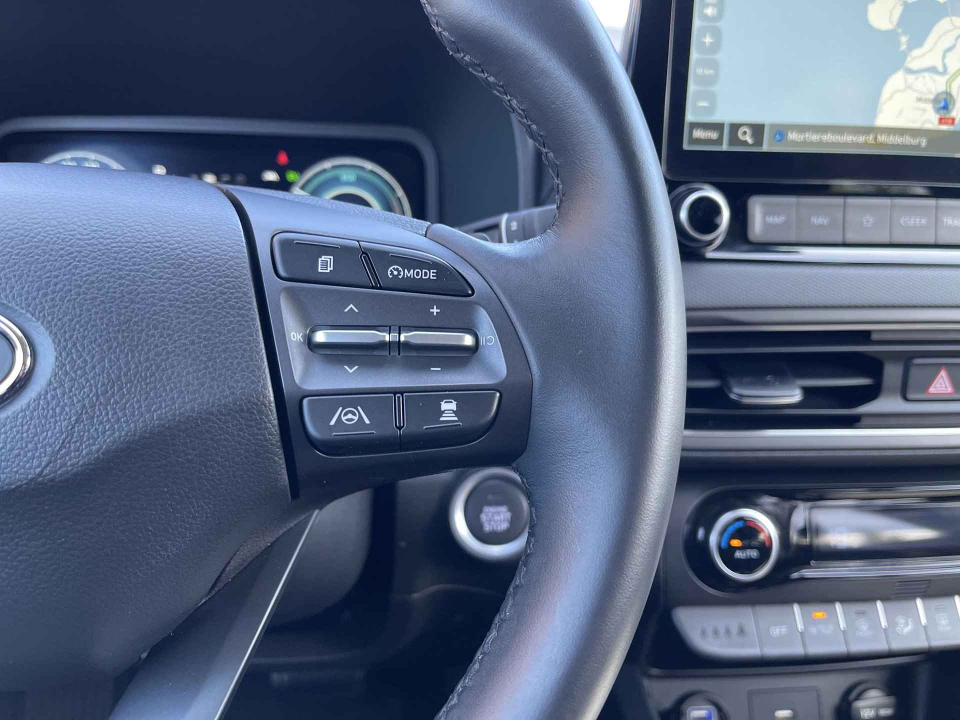 Hyundai Kona 1.6 GDI HEV Fashion | Navigatie | Camera | Apple Carplay/Android Auto | Head-Up Display | Premium Audio | Adapt. Cruise Control | Dodehoek Detectie | Rijklaarprijs! - 15/28