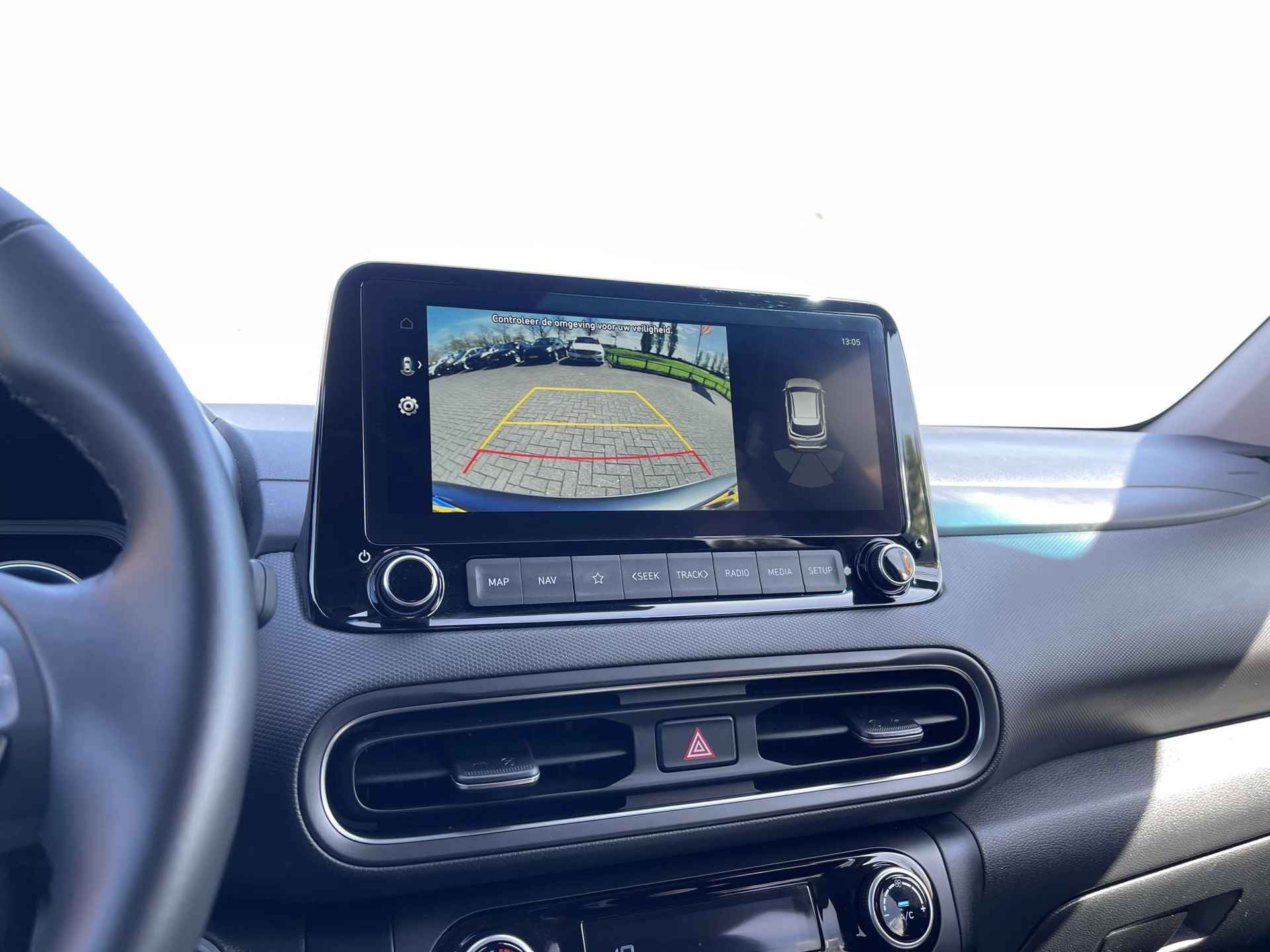 Hyundai Kona 1.6 GDI HEV Fashion | Navigatie | Camera | Apple Carplay/Android Auto | Head-Up Display | Premium Audio | Adapt. Cruise Control | Dodehoek Detectie | Rijklaarprijs! - 17/28