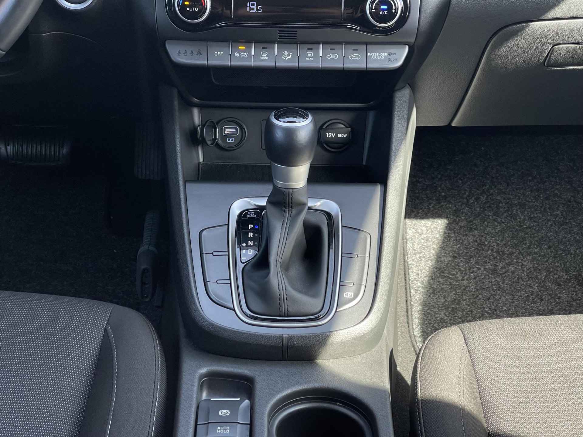 Hyundai Kona 1.6 GDI HEV Fashion | Navigatie | Camera | Apple Carplay/Android Auto | Head-Up Display | Premium Audio | Adapt. Cruise Control | Dodehoek Detectie | Rijklaarprijs! - 20/28
