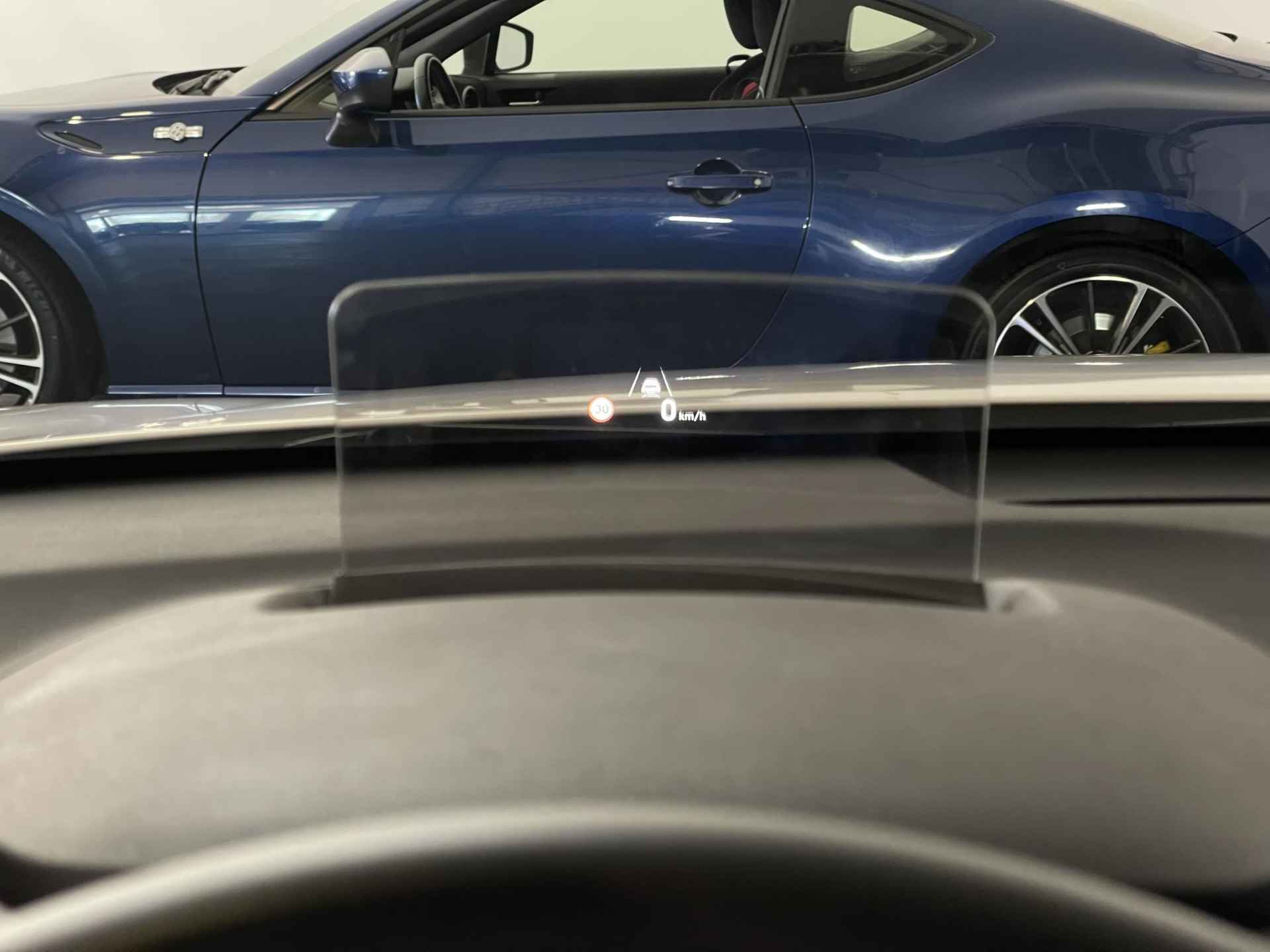 Hyundai Kona 1.6 GDI HEV Fashion | Navigatie | Camera | Apple Carplay/Android Auto | Head-Up Display | Premium Audio | Adapt. Cruise Control | Dodehoek Detectie | Rijklaarprijs! - 22/28