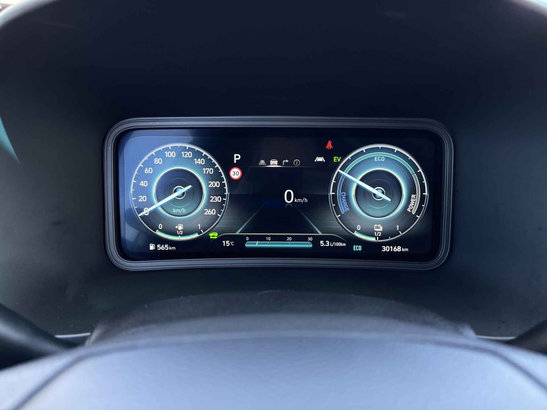 Hyundai Kona 1.6 GDI HEV Fashion | Navigatie | Camera | Apple Carplay/Android Auto | Head-Up Display | Premium Audio | Adapt. Cruise Control | Dodehoek Detectie | Rijklaarprijs! - 27/28