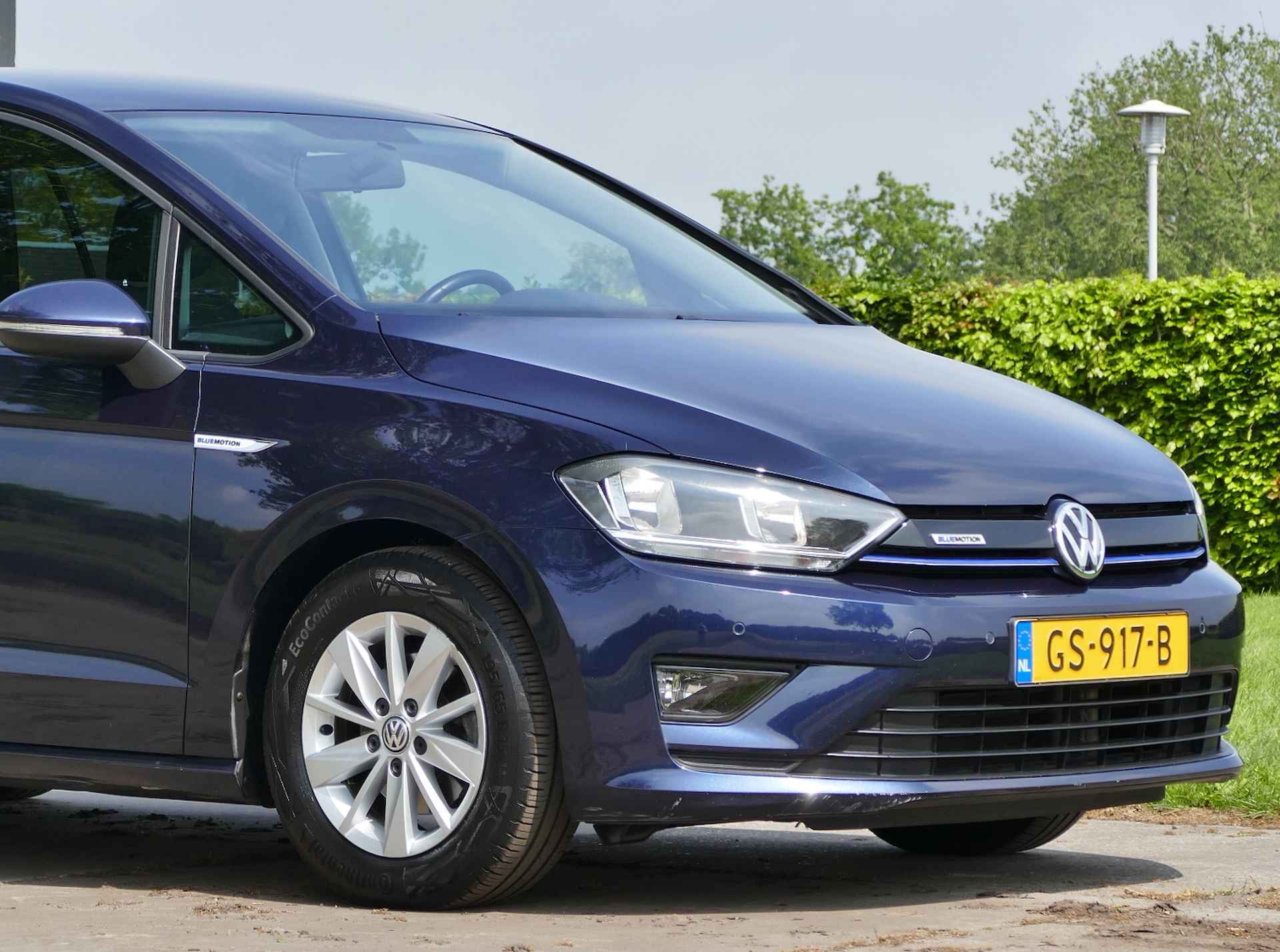 Volkswagen Golf Sportsvan 1.0 TSI 115 pk | trekhaak | parkeersensoren | airco | 100% onderhouden - 3/42