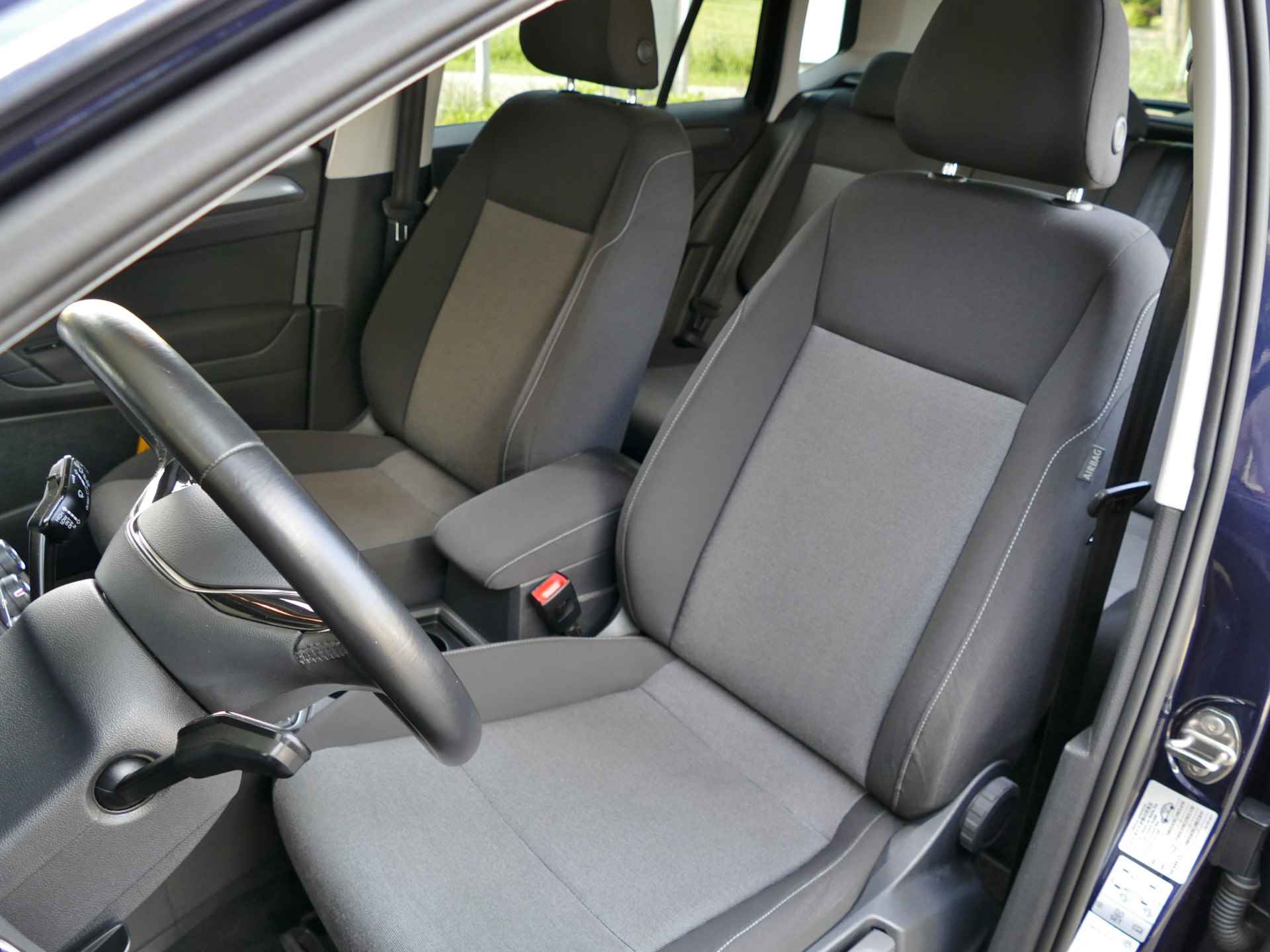 Volkswagen Golf Sportsvan 1.0 TSI 115 pk | trekhaak | parkeersensoren | airco | 100% onderhouden - 6/42
