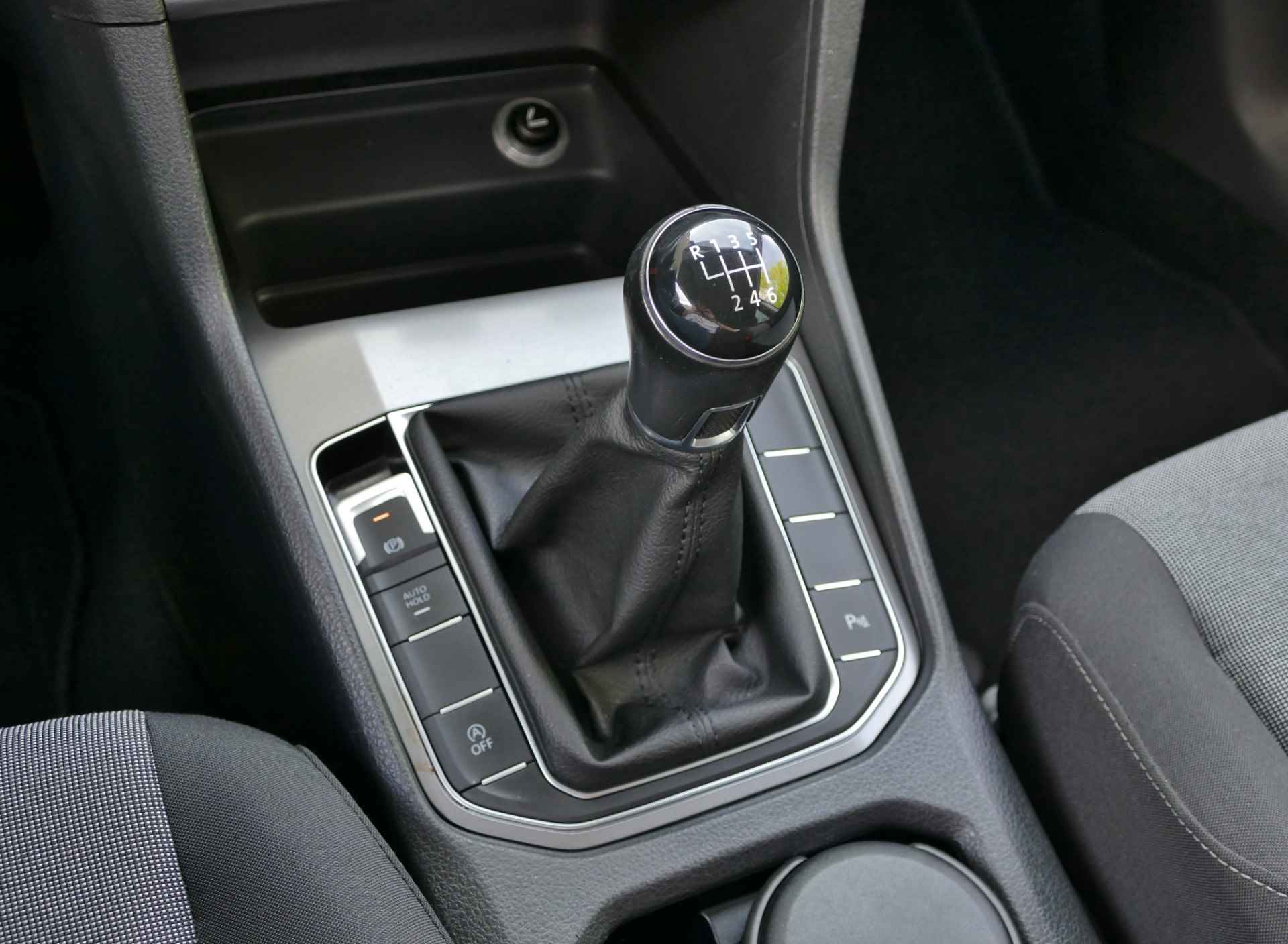 Volkswagen Golf Sportsvan 1.0 TSI 115 pk | trekhaak | parkeersensoren | airco | 100% onderhouden - 25/42