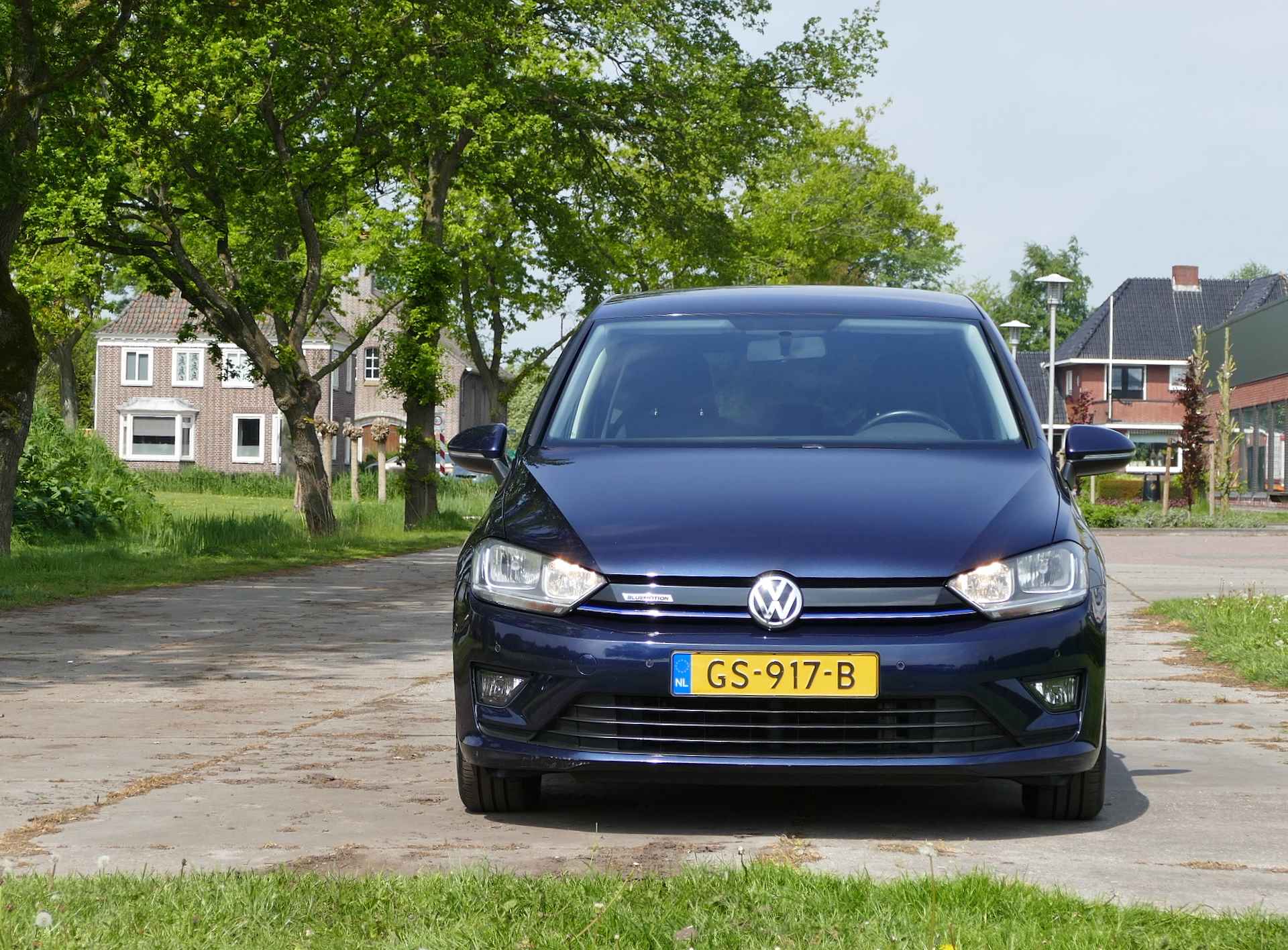 Volkswagen Golf Sportsvan 1.0 TSI 115 pk | trekhaak | parkeersensoren | airco | 100% onderhouden - 40/42