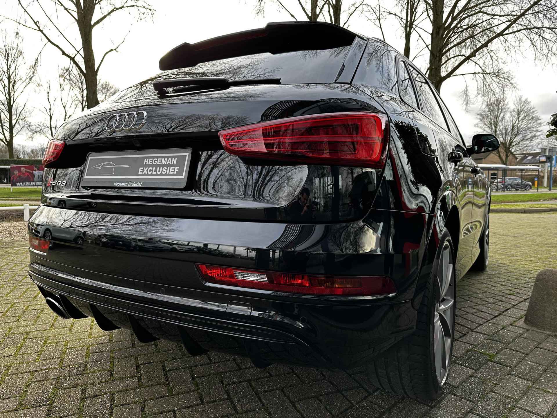 Audi RS Q3 2.5 TFSI quattro Pro Line Plus | Schuif-kanteldak | 20 inch | Stoelverw. | Carbon | Navi | Keyless | Camera - 7/40