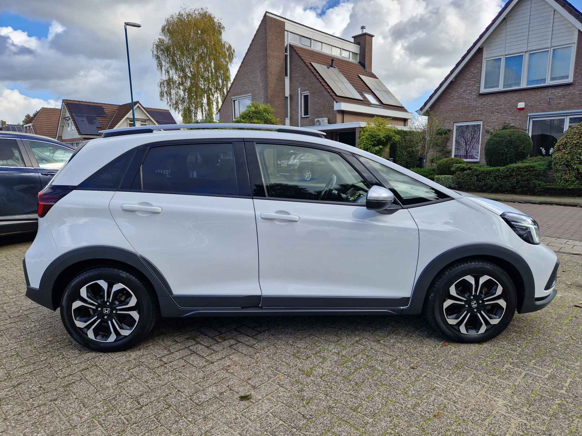 Honda Jazz 1.5 e:HEV Crosstar Navigatie, Parkeersensoren V+A, Apple/Android , All-in Rijklaarprijs - 17/20