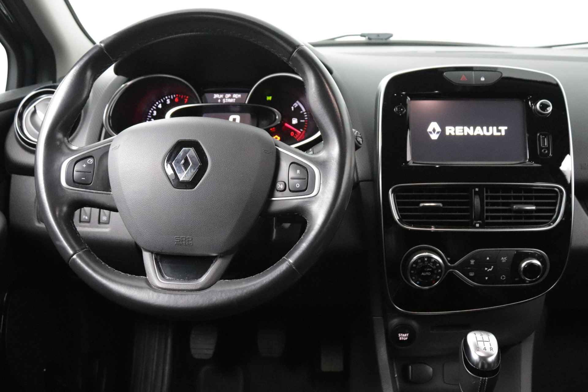 Renault Clio 0.9 TCe Intens 90PK | Dealer onderhouden| LED Verlichting| Easy Entry| Automatische Airco| - 24/42