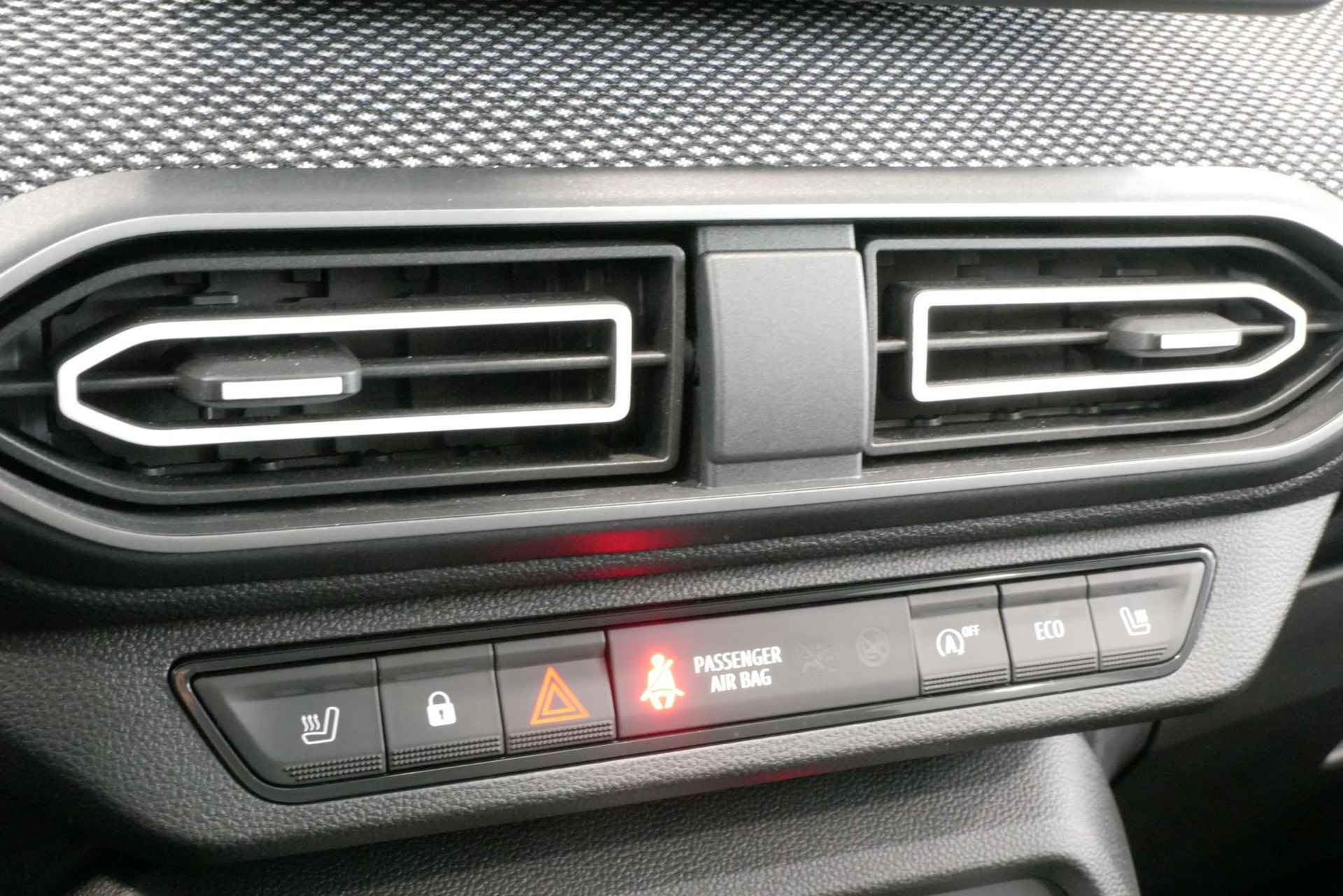 Dacia Jogger 1.0 TCe 110 Extreme 7p. *Navigatie+Camera/Climate*Parkeersensoren/LM.Velgen*Stoelverwarming/IN NIEUW STAAT! - 37/41