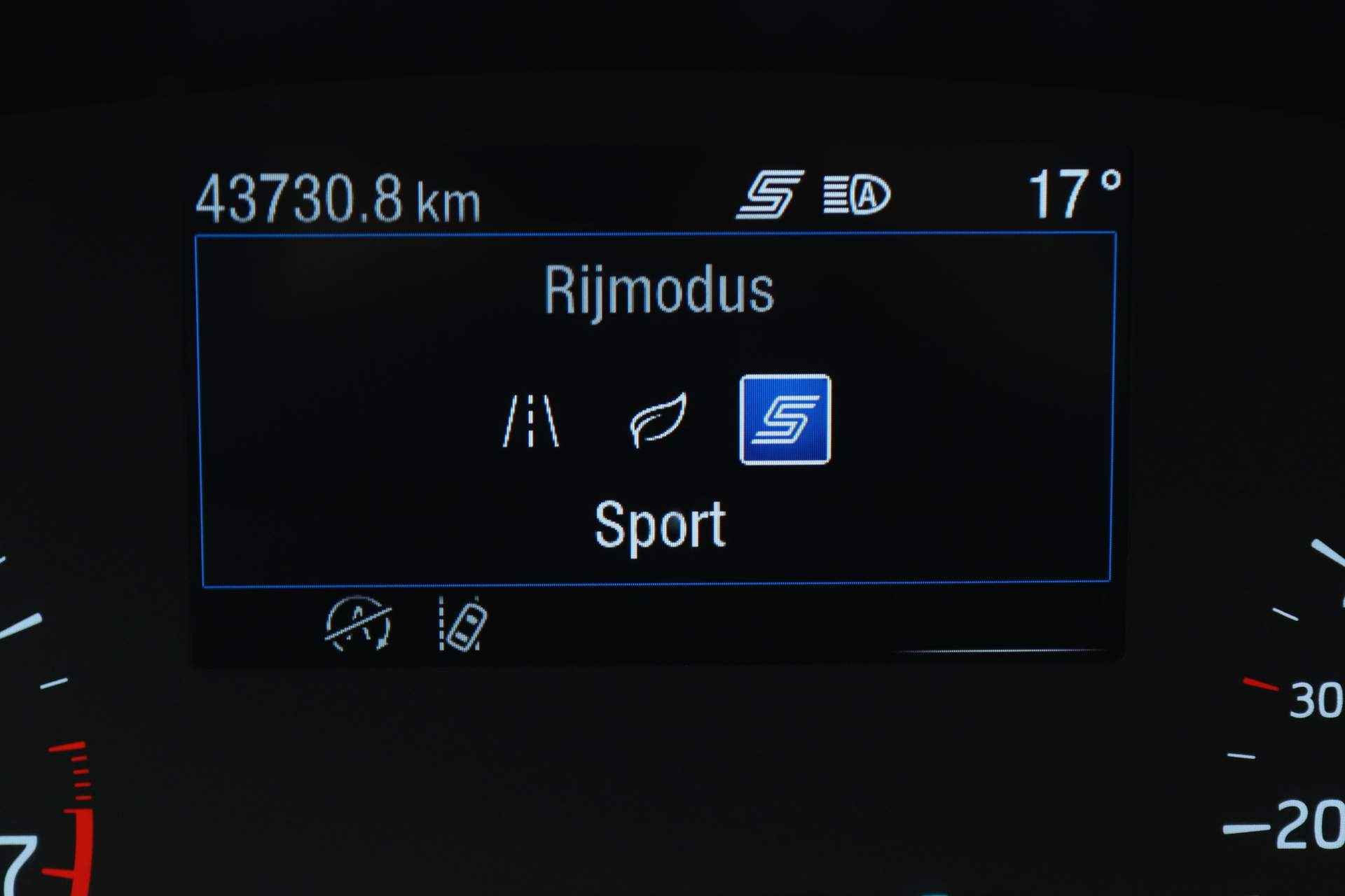 Ford Fiesta 1.0 ECOBOOST 125PK HYBRID TITANIUM | Carplay | Clima | Voorruitverwarming - 42/47