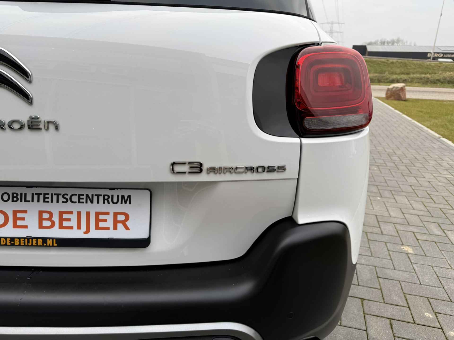 Citroën C3 Aircross 1.2 PureTech S&S Shine Automaat I Pano dak I Carplay l 4season - 42/42