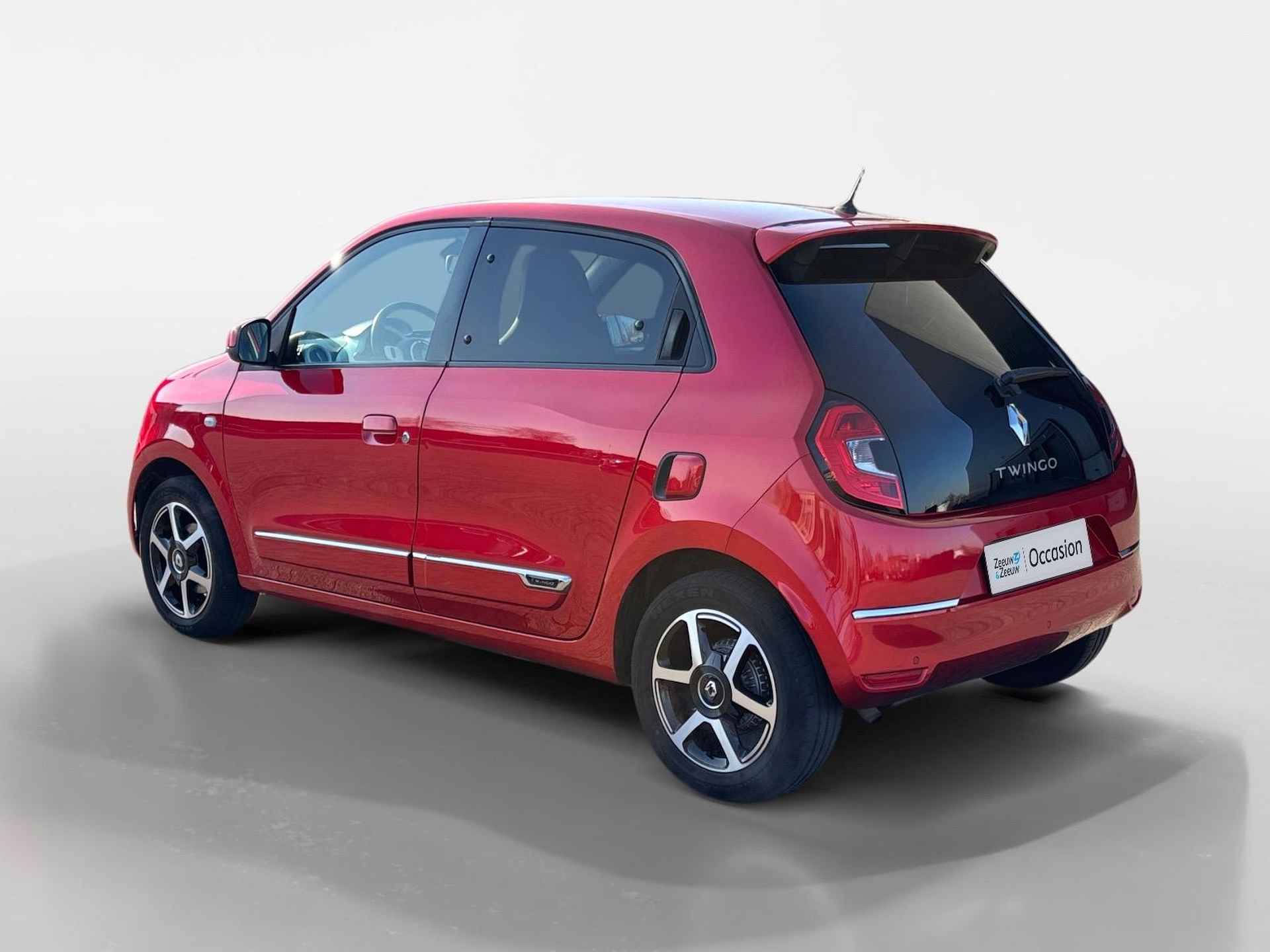 Renault Twingo 75PK SCe Intens | Apple CarPlay/Android Auto | Lichtmetalen Velgen | Parkeersensoren | Climate Control | Privacy Glass | Cruise Control | Bluetooth | Elektrische Ramen & Spiegels | - 6/29