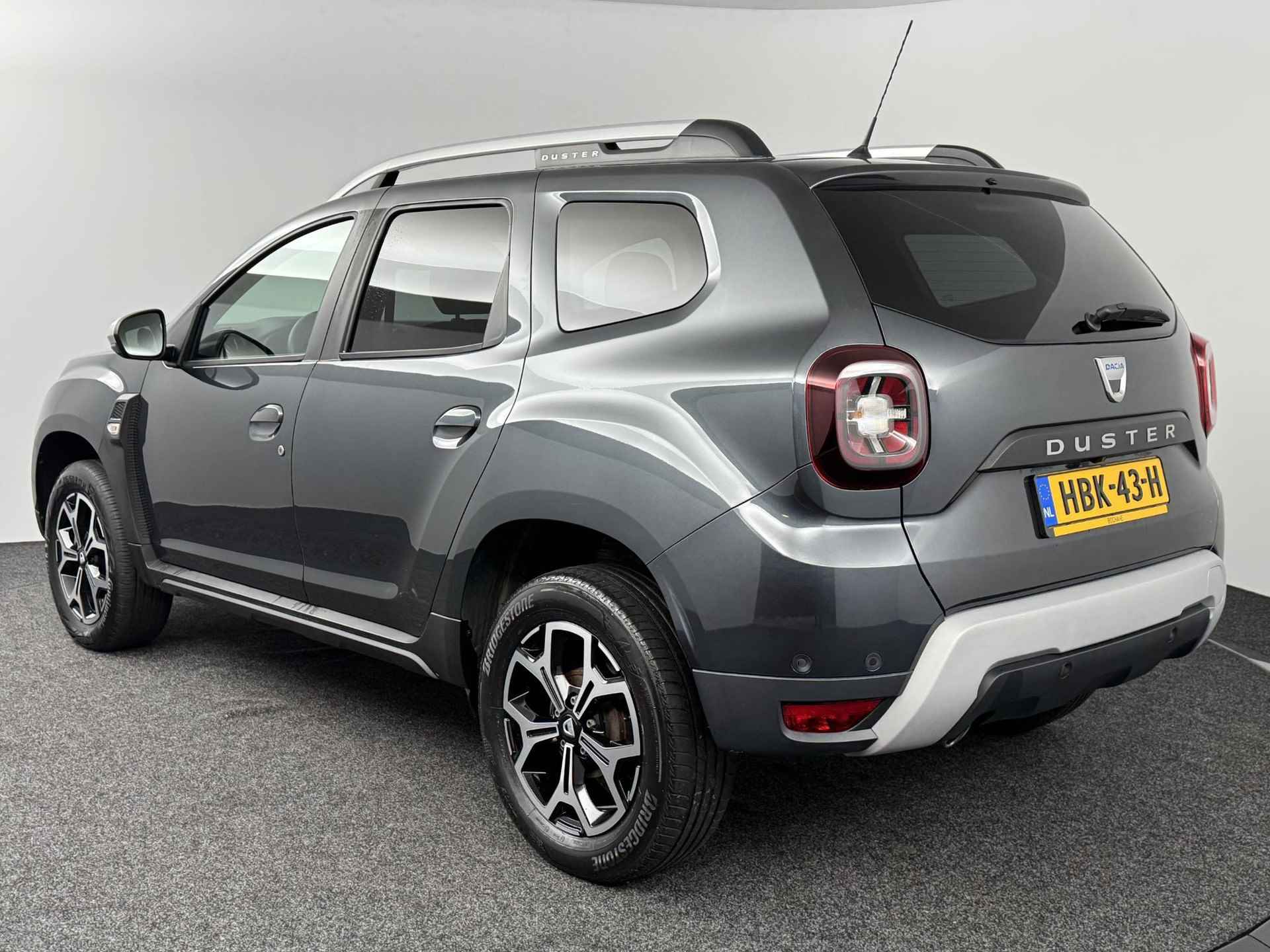 Dacia Duster 1.0 TCe 100 Bi-Fuel Prestige | Navigatie | Airconditioning | Cruise Control | Apple Carplay/Android Auto - 8/46