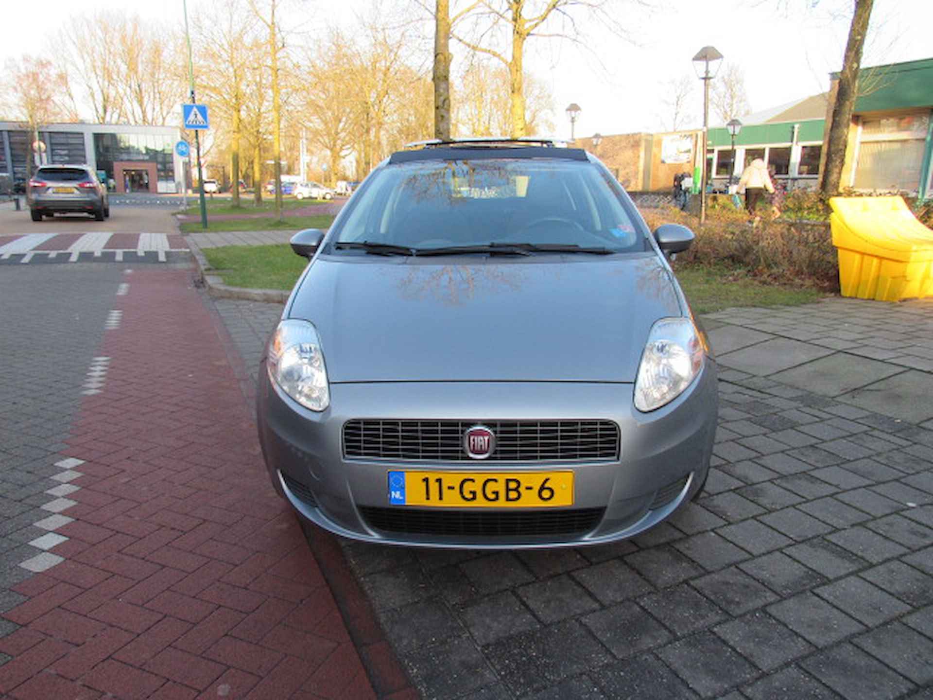 FIAT Punto 1.4 5DRS GRANDE 54.559 KM NAP Dynamic - 2/15