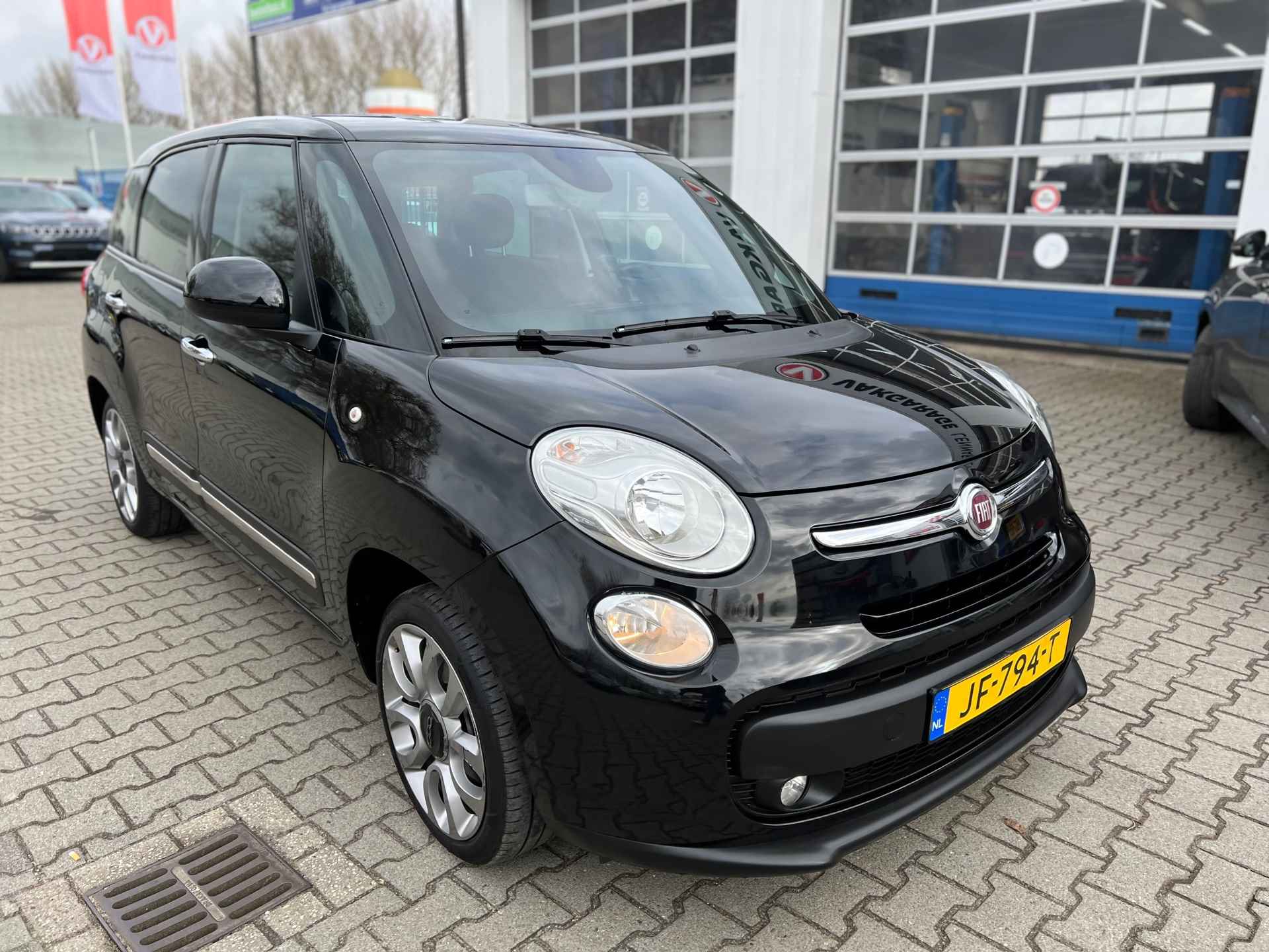 Fiat 500 L Living 0.9 TwinAir Lounge 7-persoons (BOVAG/RIJKLAARPRIJS) - 4/23