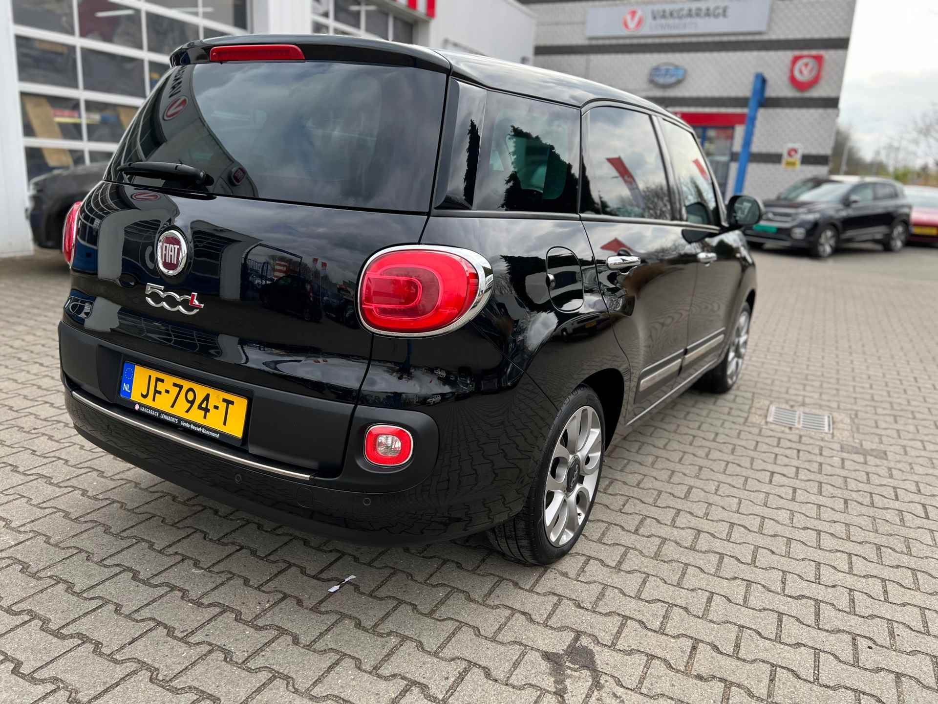 Fiat 500 L Living 0.9 TwinAir Lounge 7-persoons (BOVAG/RIJKLAARPRIJS) - 7/23