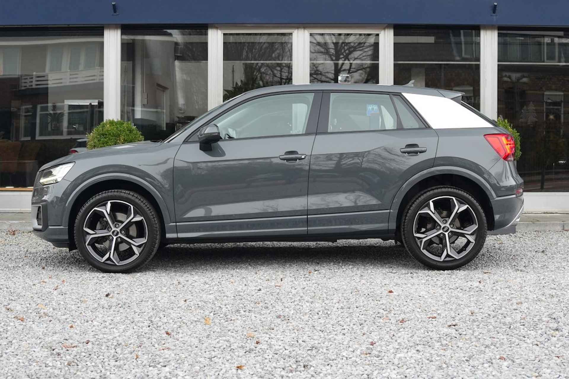 AUDI Q2 1.0 TFSI DESIGN PL+ - 8/41