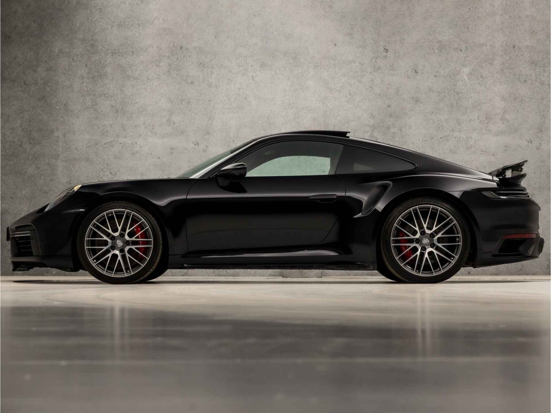 Porsche 911 3.8 Turbo (GLASDAK, SFEERVERLICHTING, ALCANTARA HEMEL, LIFT, STUUR/STOEL VERWARMING, DEALER ONDERHOUDEN, SPORTCHRONO) - 2/55