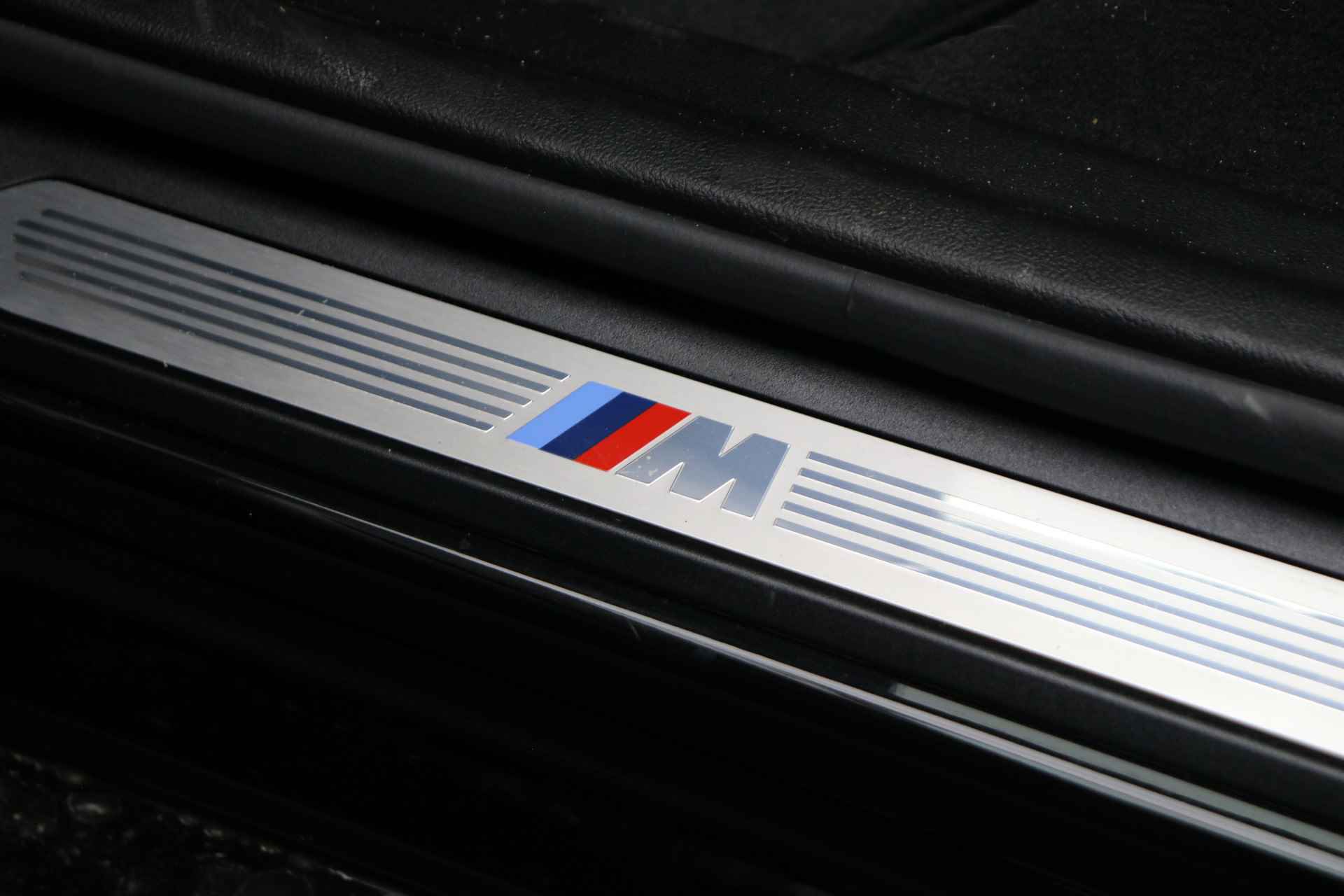 BMW X4 xDrive20i High Executive M Sport Automaat / Sportstoelen / Laserlight / Parking Assistant / M Sportonderstel / Live Cockpit Professional / Stoelverwarming - 8/24