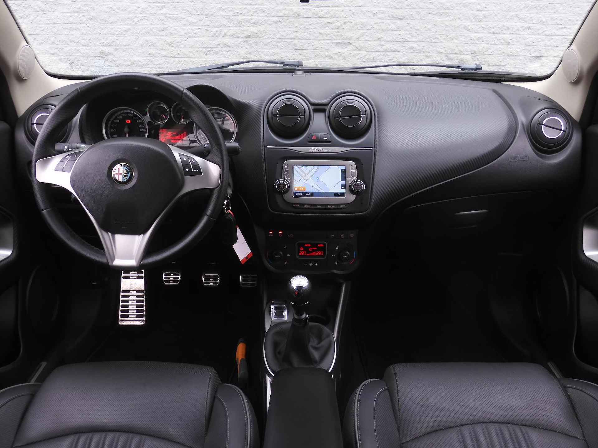 Alfa Romeo MiTo TWINAIR EXCLUSIVE/ LEER/ PDC ACHTER - 4/19