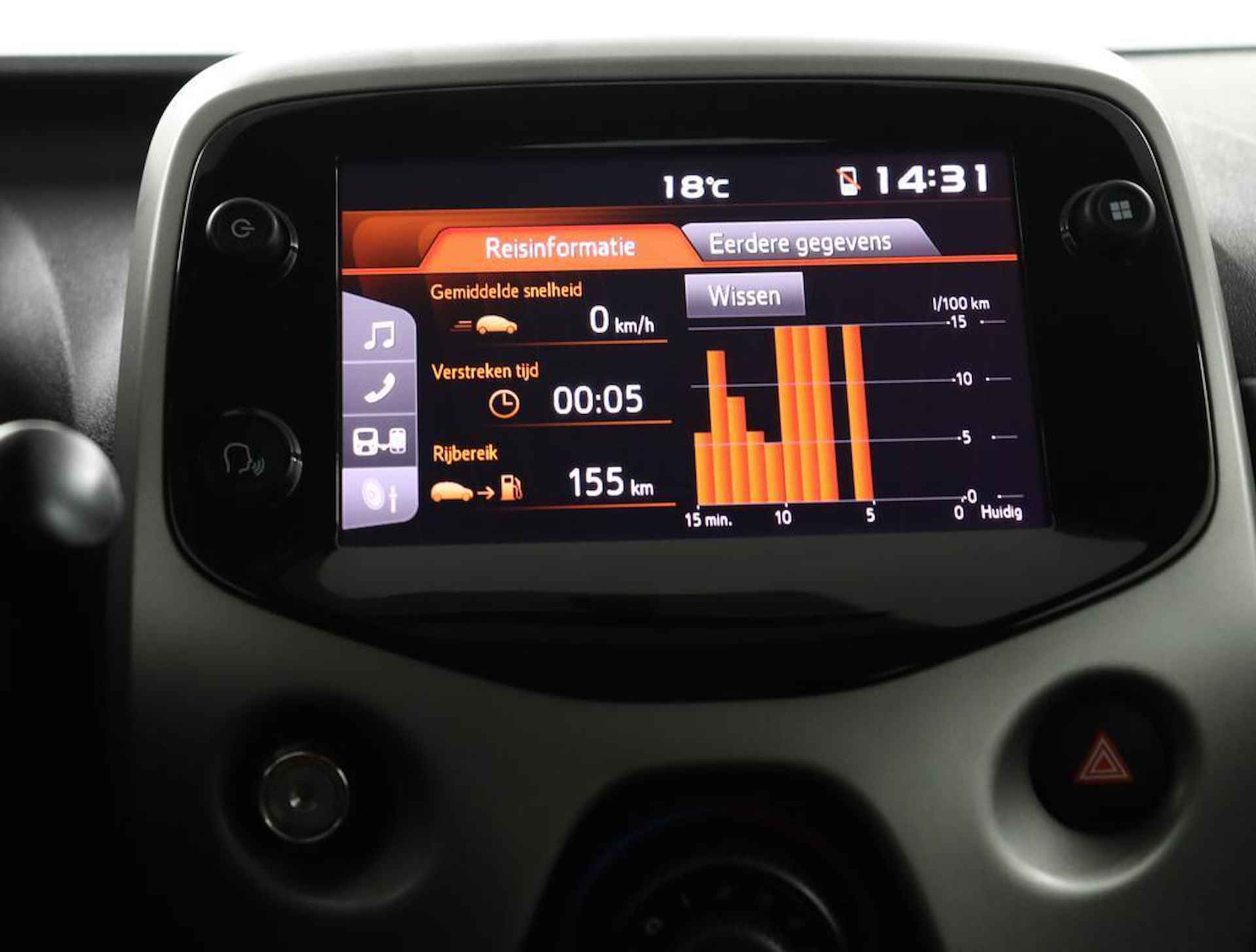 Toyota Aygo 1.0 VVT-i x-play | Apple Carplay | Android Auto | Airconditioning | - 9/46