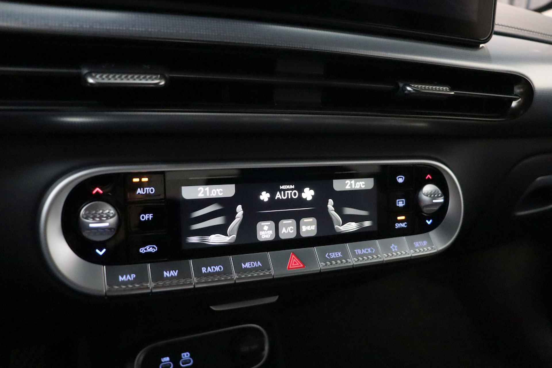 Genesis GV60 77,4kWh | ACC | Navi | HUD | Panoramadak - 34/35