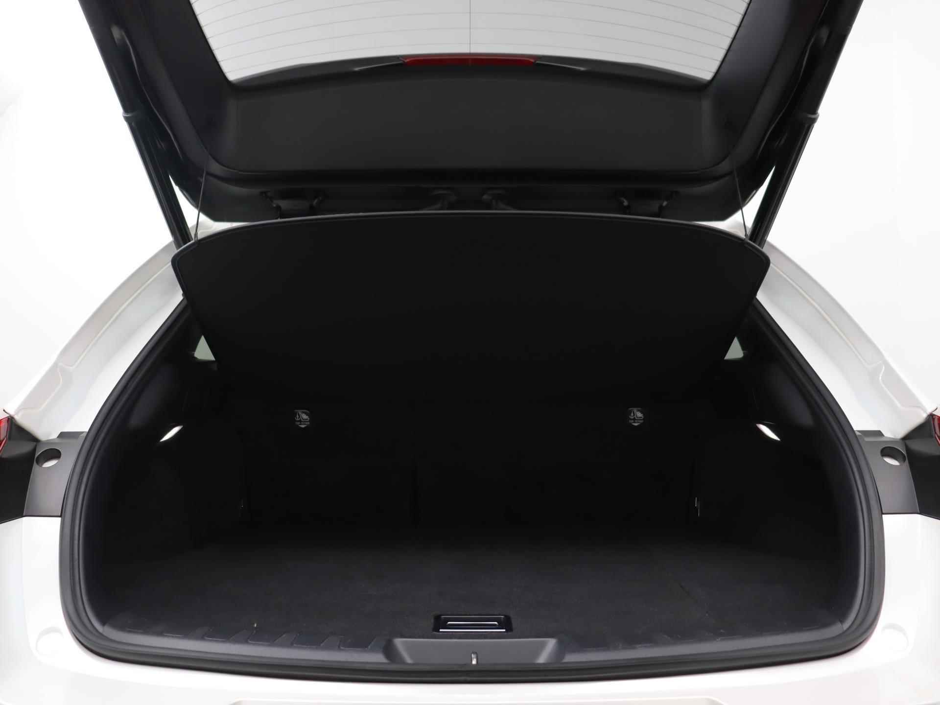 Lexus UX 250h First Edition | Outletactie! | Stoelverwarming | Adaptive cruise | Navigatie | Camera | - 35/39