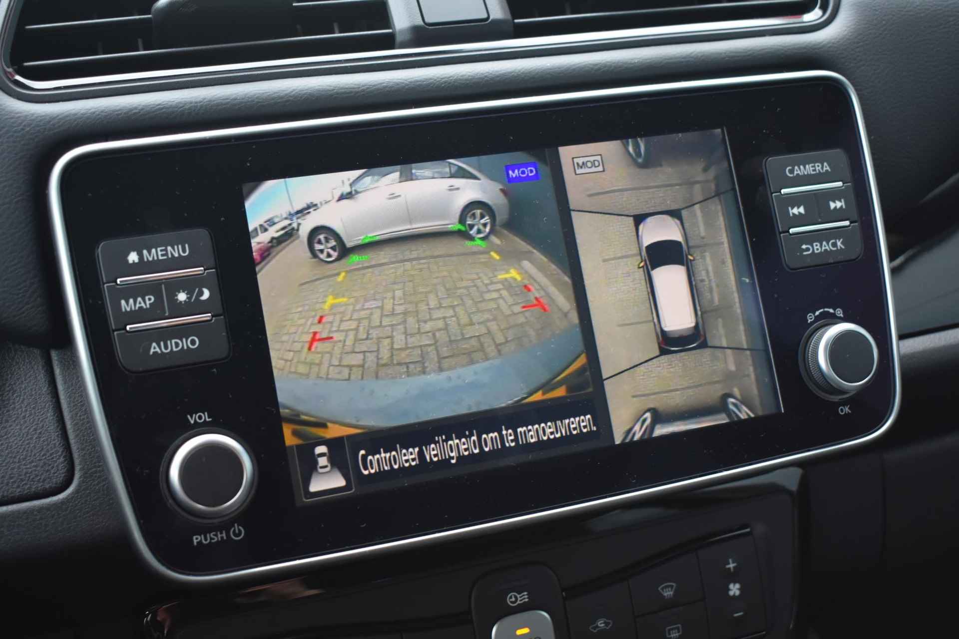 Nissan LEAF N-Connecta 39 kWh 150pk | Navigatie | 360 Camera | Stoelverwarming | Adaptive Cruise Control | - 17/38