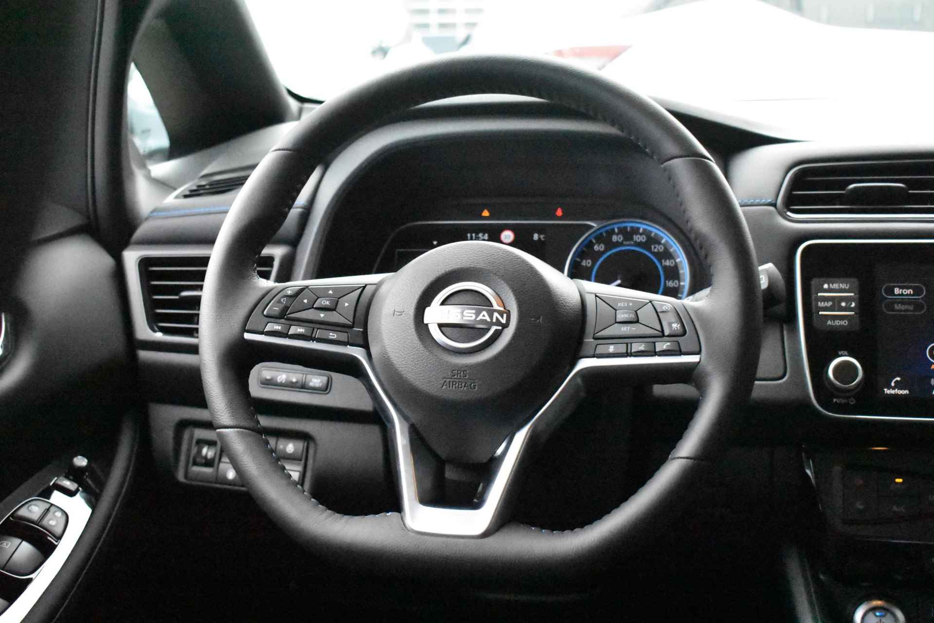 Nissan LEAF N-Connecta 39 kWh 150pk | Navigatie | 360 Camera | Stoelverwarming | Adaptive Cruise Control | - 21/38