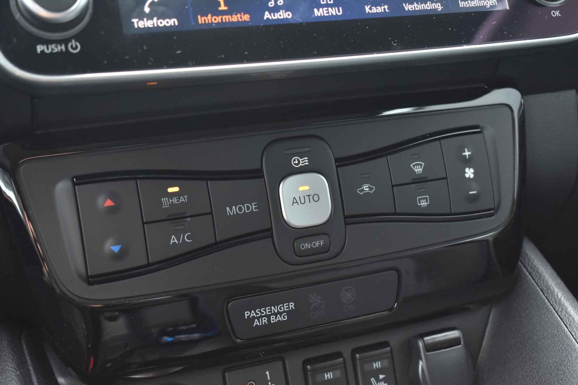 Nissan LEAF N-Connecta 39 kWh 150pk | Navigatie | 360 Camera | Stoelverwarming | Adaptive Cruise Control | - 27/38