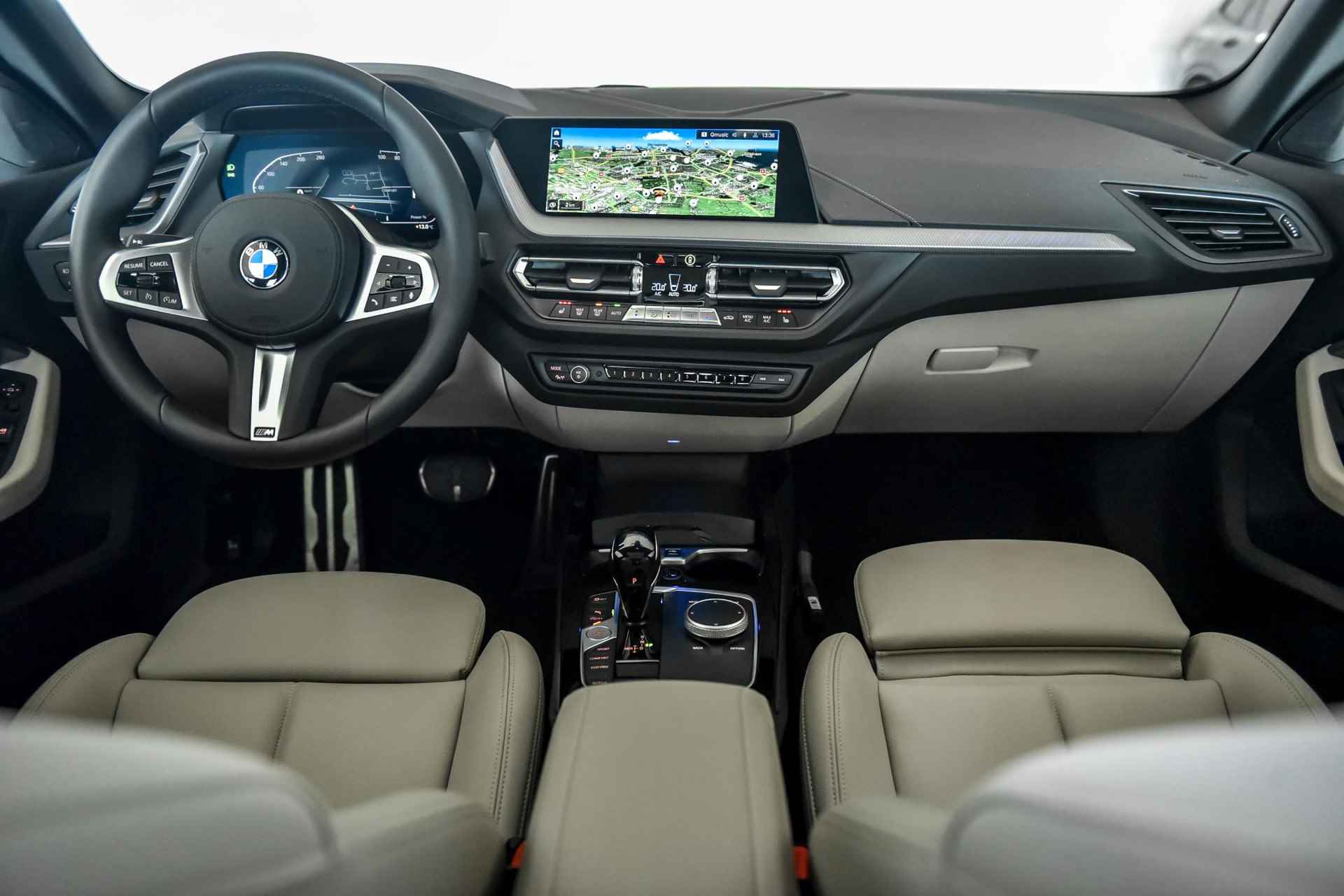 BMW 2 Serie Gran Coupé 218i M Sport Edition | Glazen panoramadak | Comfort Access - 10/21