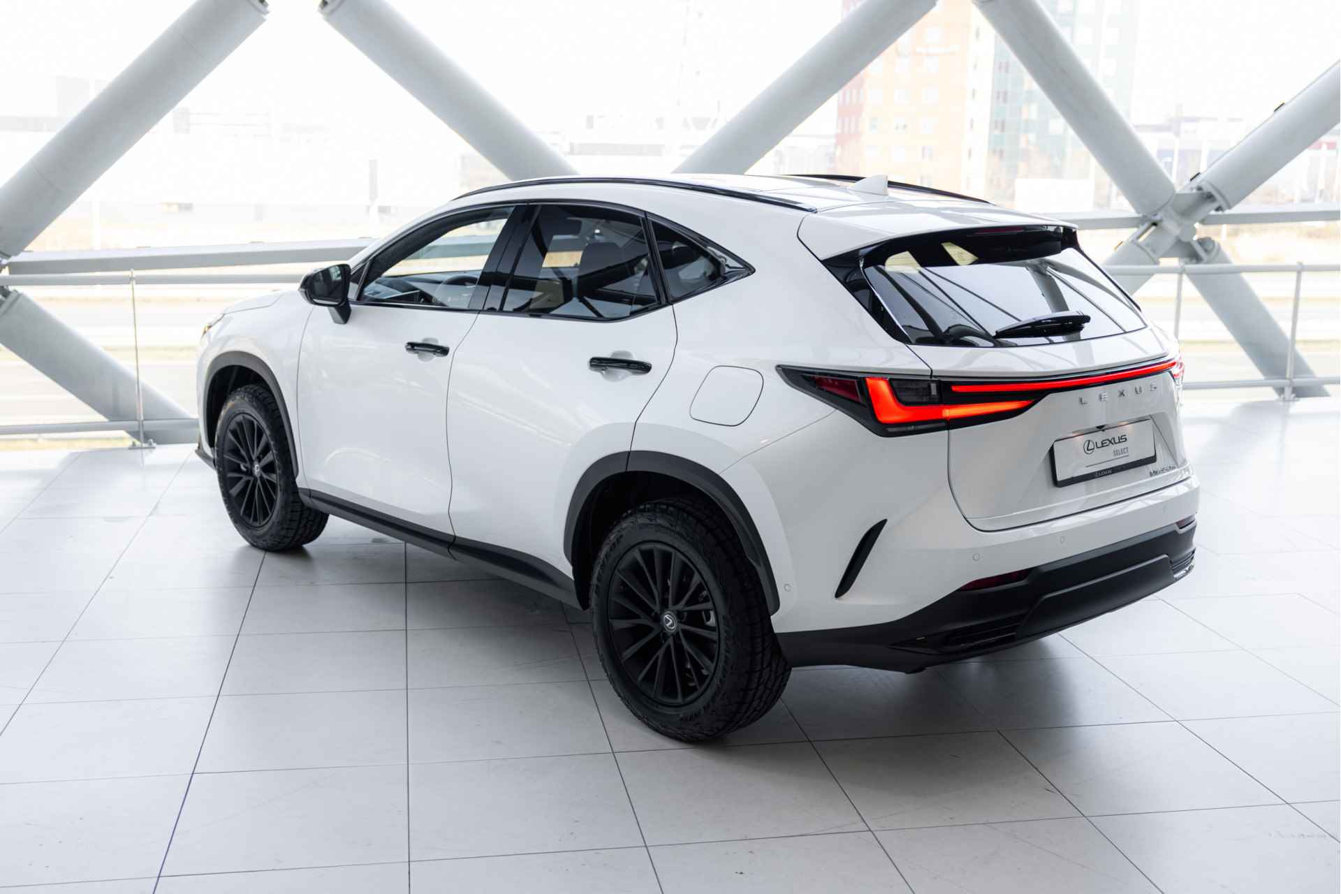 Lexus NX 450h+ AWD Overtrail Line Limited | Adaptive Suspension |  Stoelverwarming & Koeling | Panoramic View | - 3/65