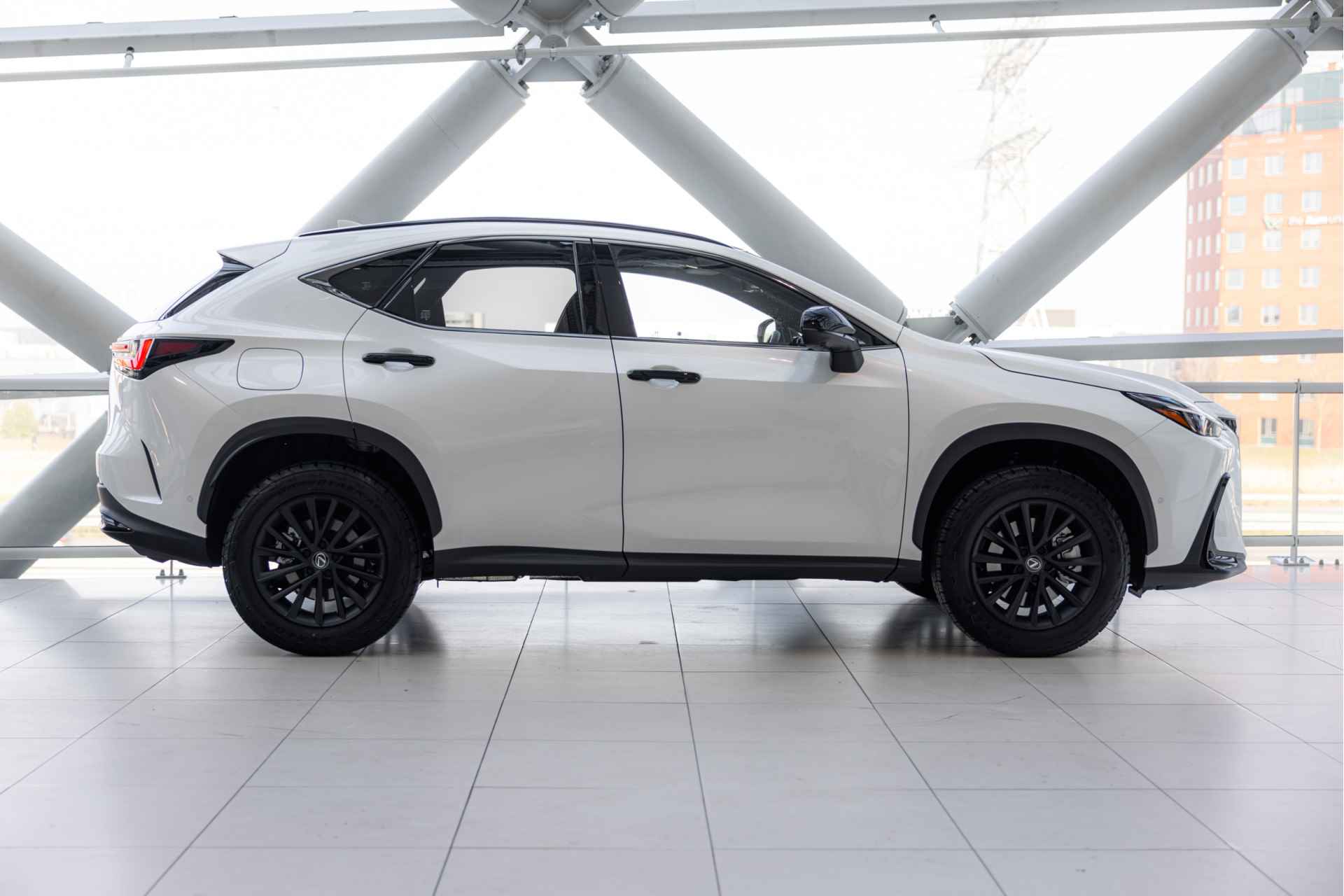 Lexus NX 450h+ AWD Overtrail Line Limited | Adaptive Suspension |  Stoelverwarming & Koeling | Panoramic View | - 23/65