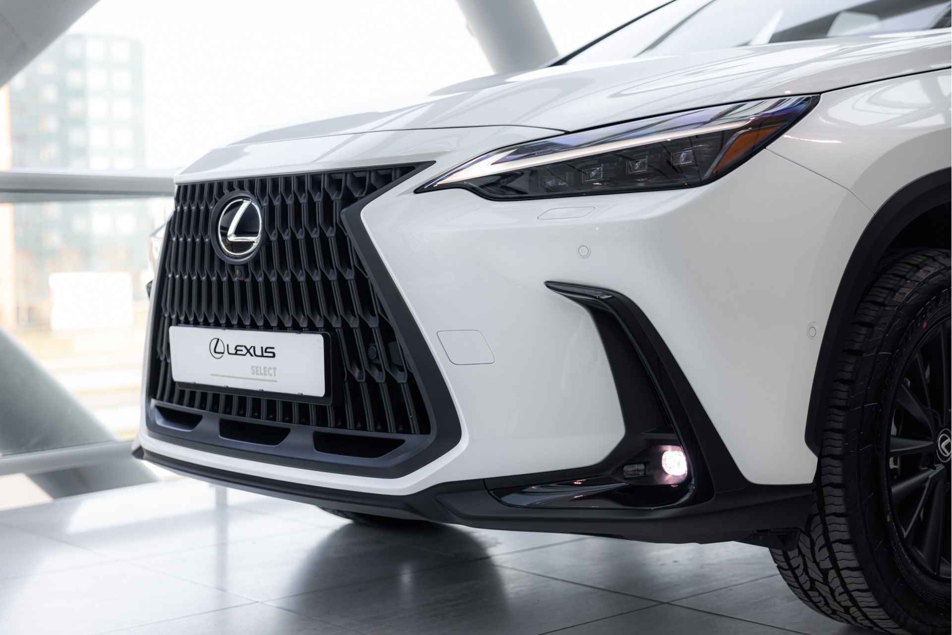 Lexus NX 450h+ AWD Overtrail Line Limited | Adaptive Suspension |  Stoelverwarming & Koeling | Panoramic View | - 43/65