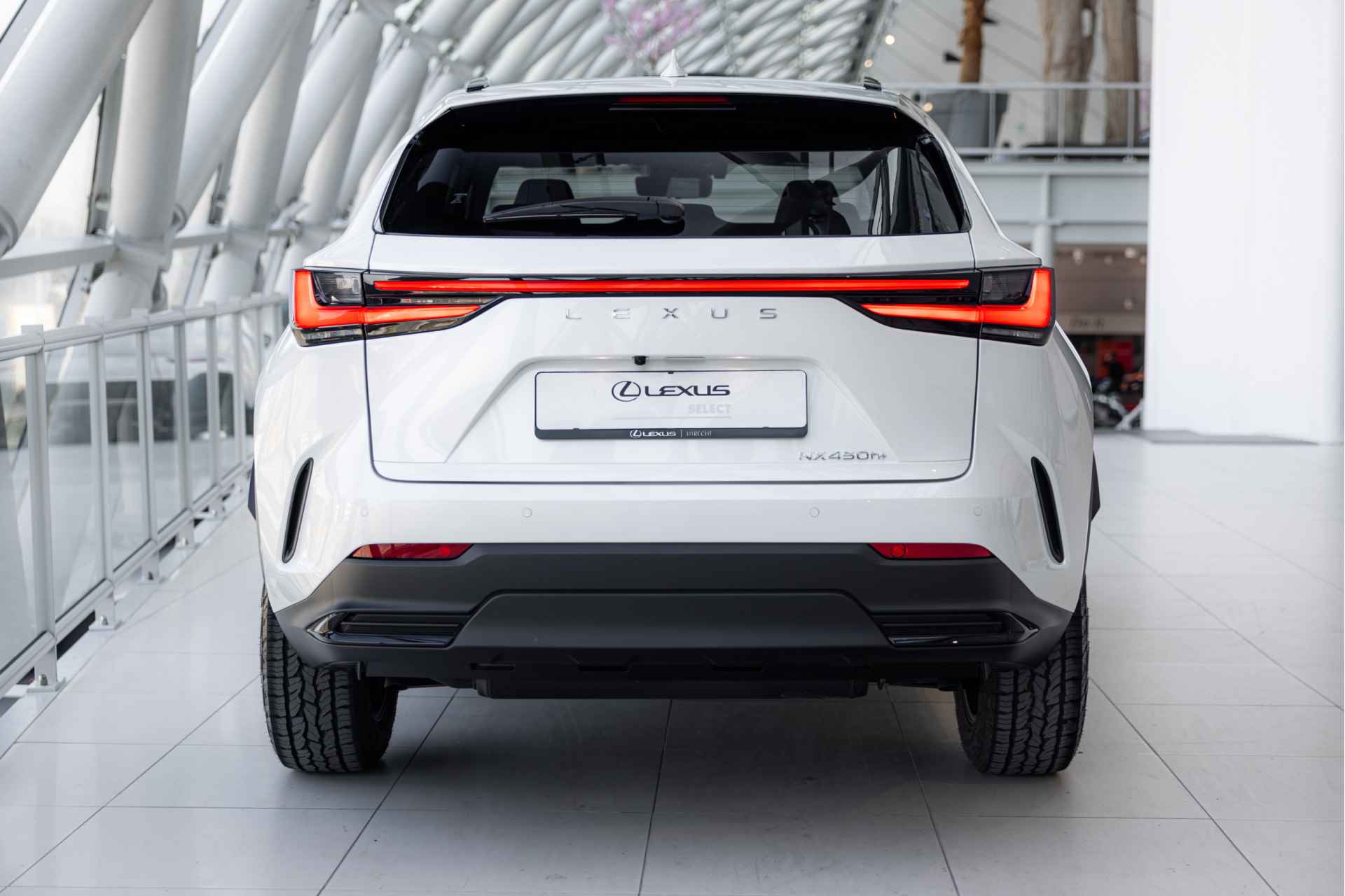 Lexus NX 450h+ AWD Overtrail Line Limited | Adaptive Suspension |  Stoelverwarming & Koeling | Panoramic View | - 56/65