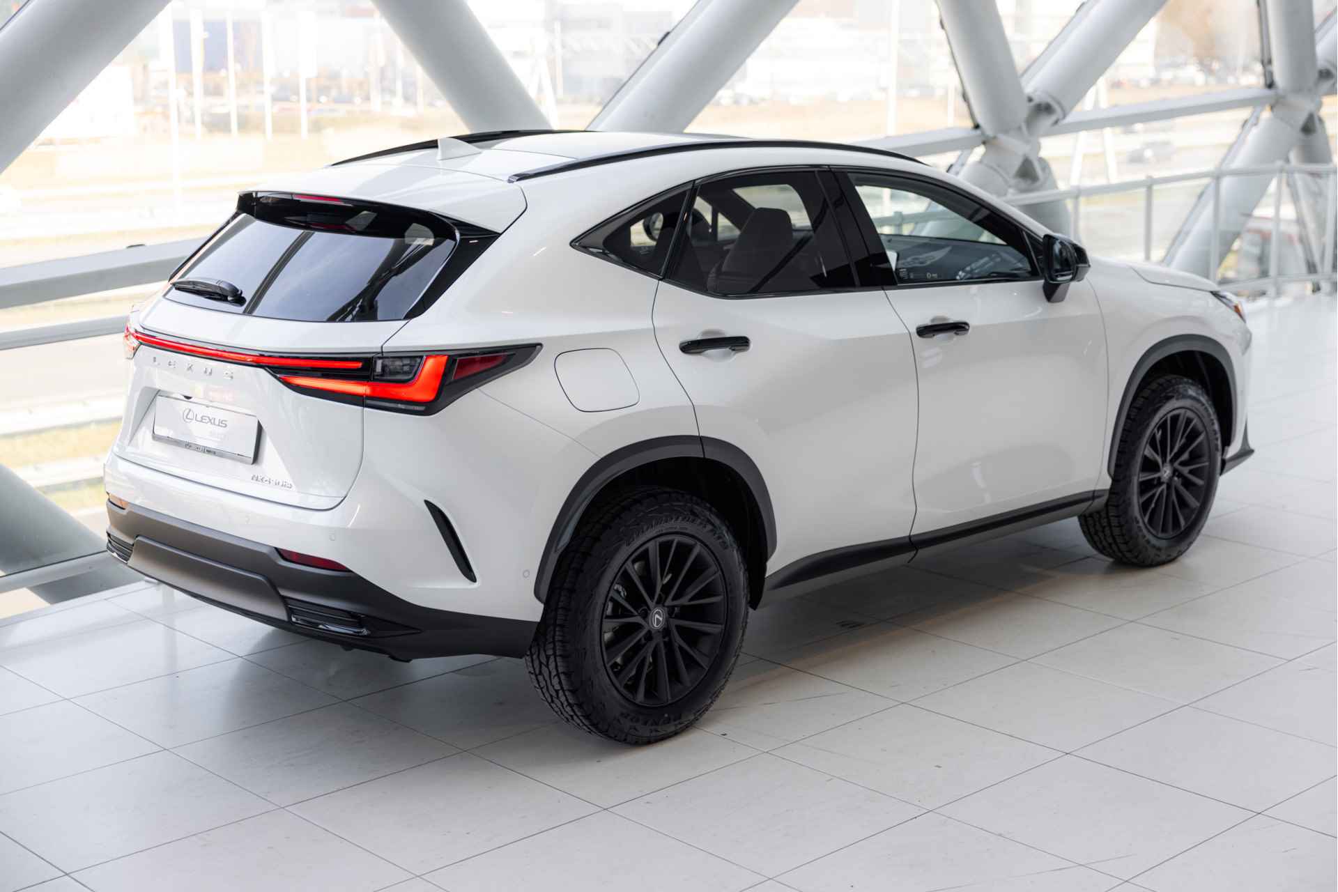 Lexus NX 450h+ AWD Overtrail Line Limited | Adaptive Suspension |  Stoelverwarming & Koeling | Panoramic View | - 57/65