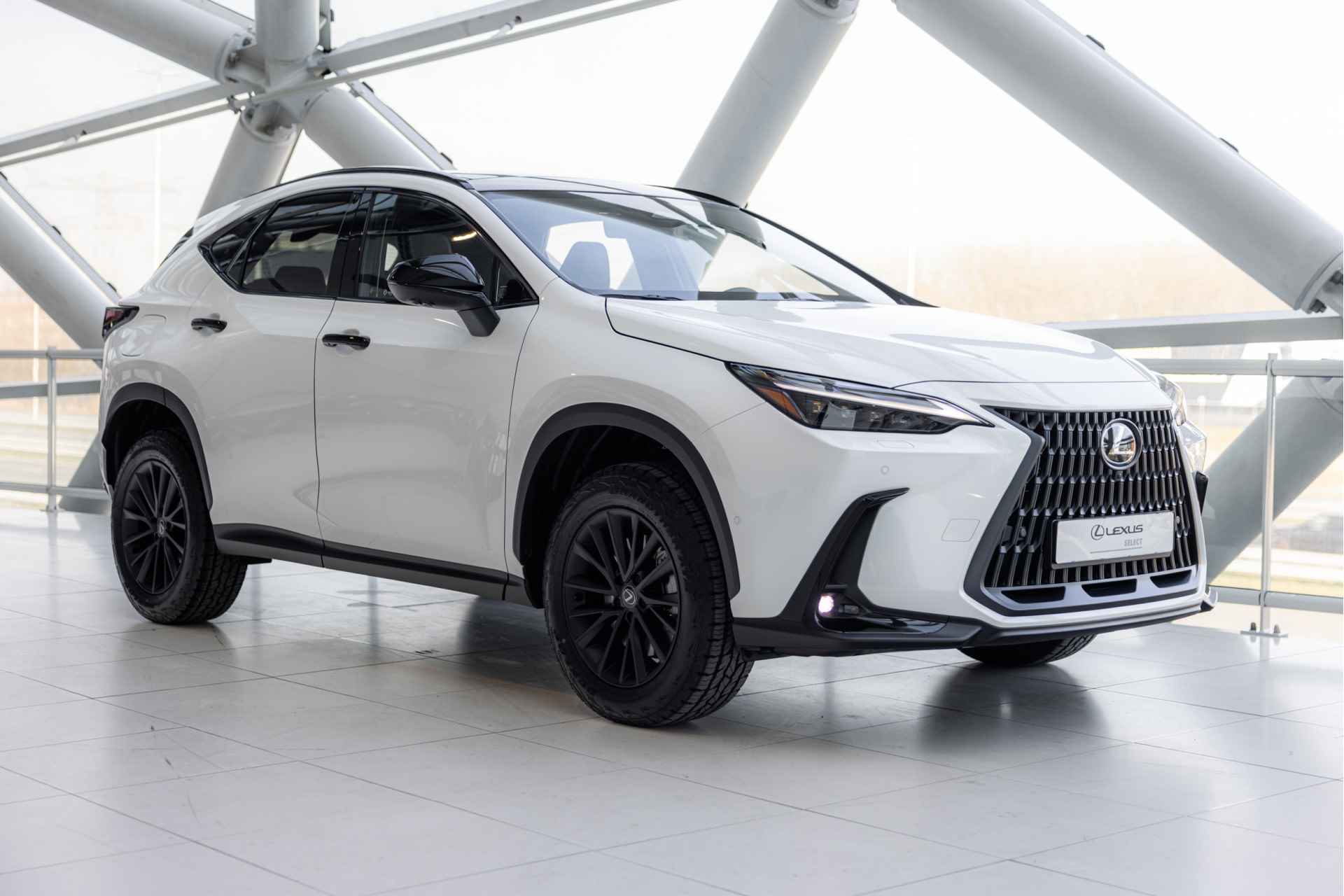 Lexus NX 450h+ AWD Overtrail Line Limited | Adaptive Suspension |  Stoelverwarming & Koeling | Panoramic View | - 58/65