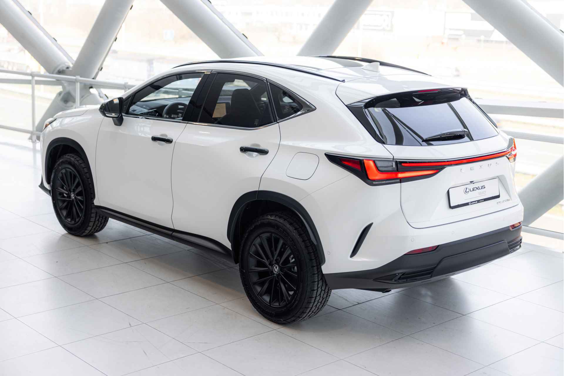 Lexus NX 450h+ AWD Overtrail Line Limited | Adaptive Suspension |  Stoelverwarming & Koeling | Panoramic View | - 61/65