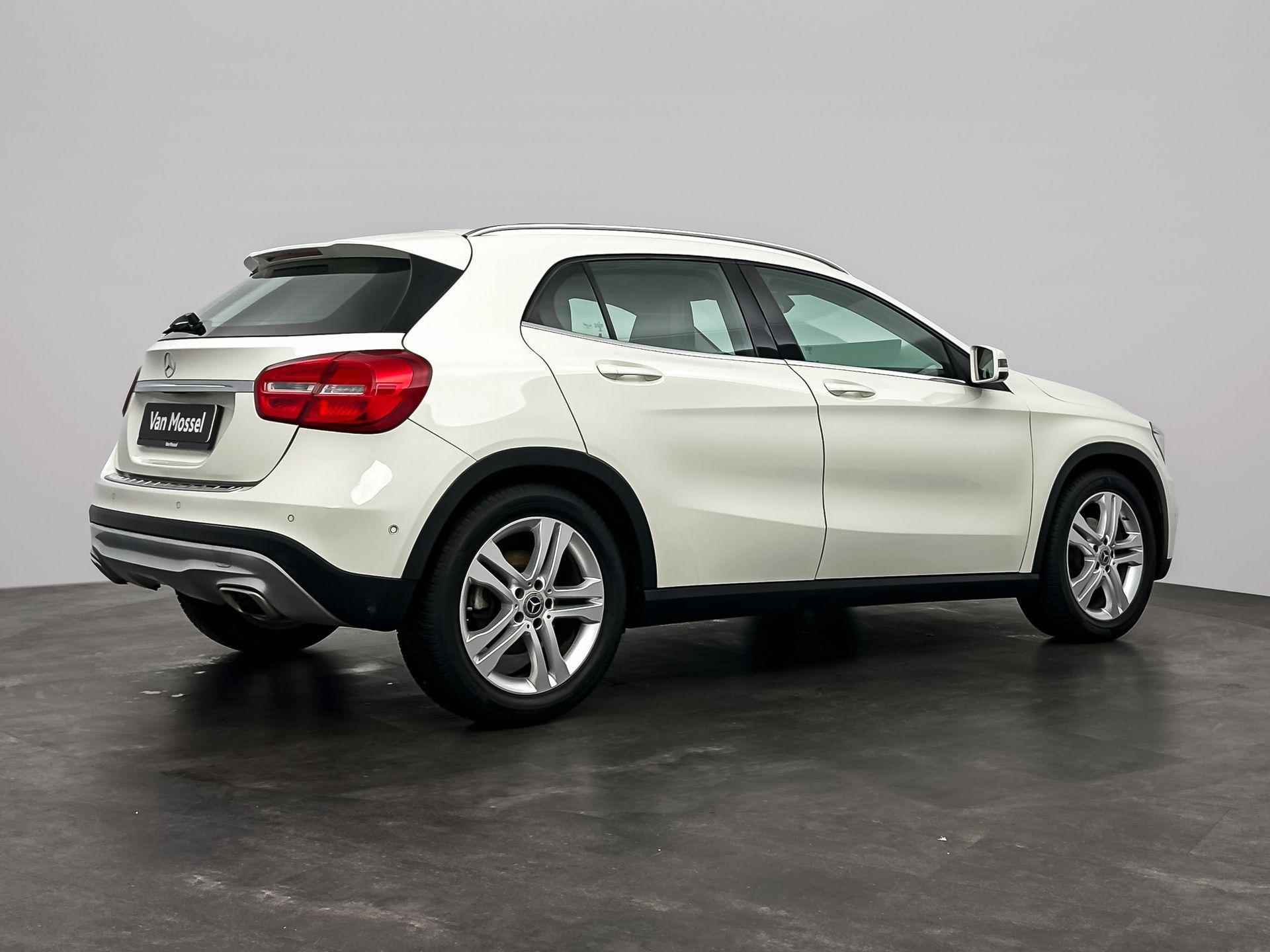 Mercedes-Benz GLA-klasse 180 Ambition | Navigatie | Verwamde Stoelen | Sportstoelen | Camera | LMV | - 6/25