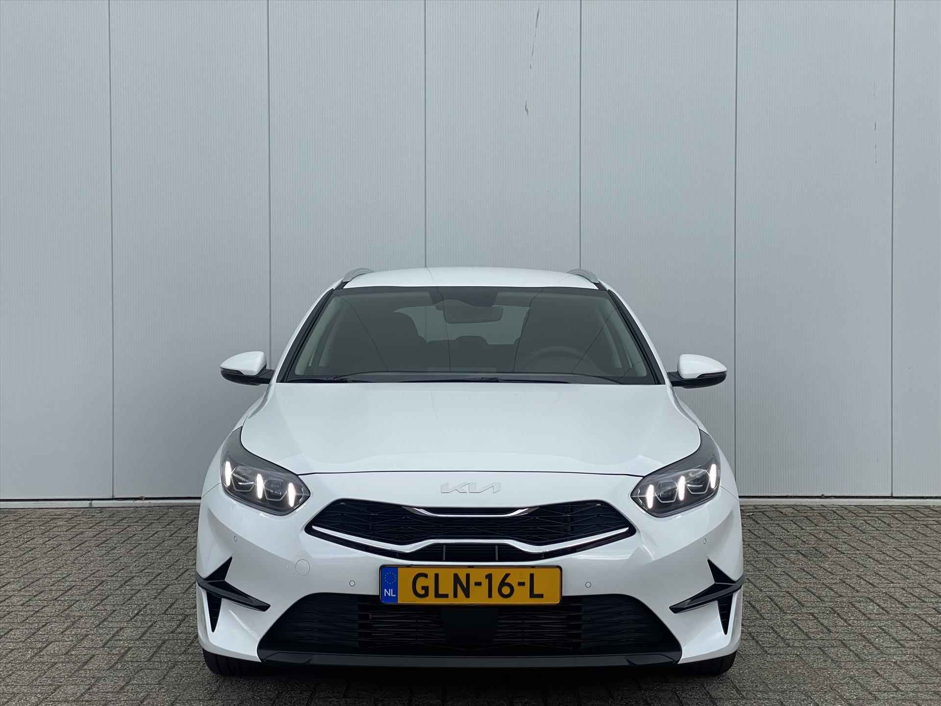 KIA Ceed Sw 1.5 T-GDi 140pk DCT7 DynamicPlusLine | Navigatie | KeyLess | Camera | Elektrische kofferbak | Stoel & Stuur verwarming | - 2/44