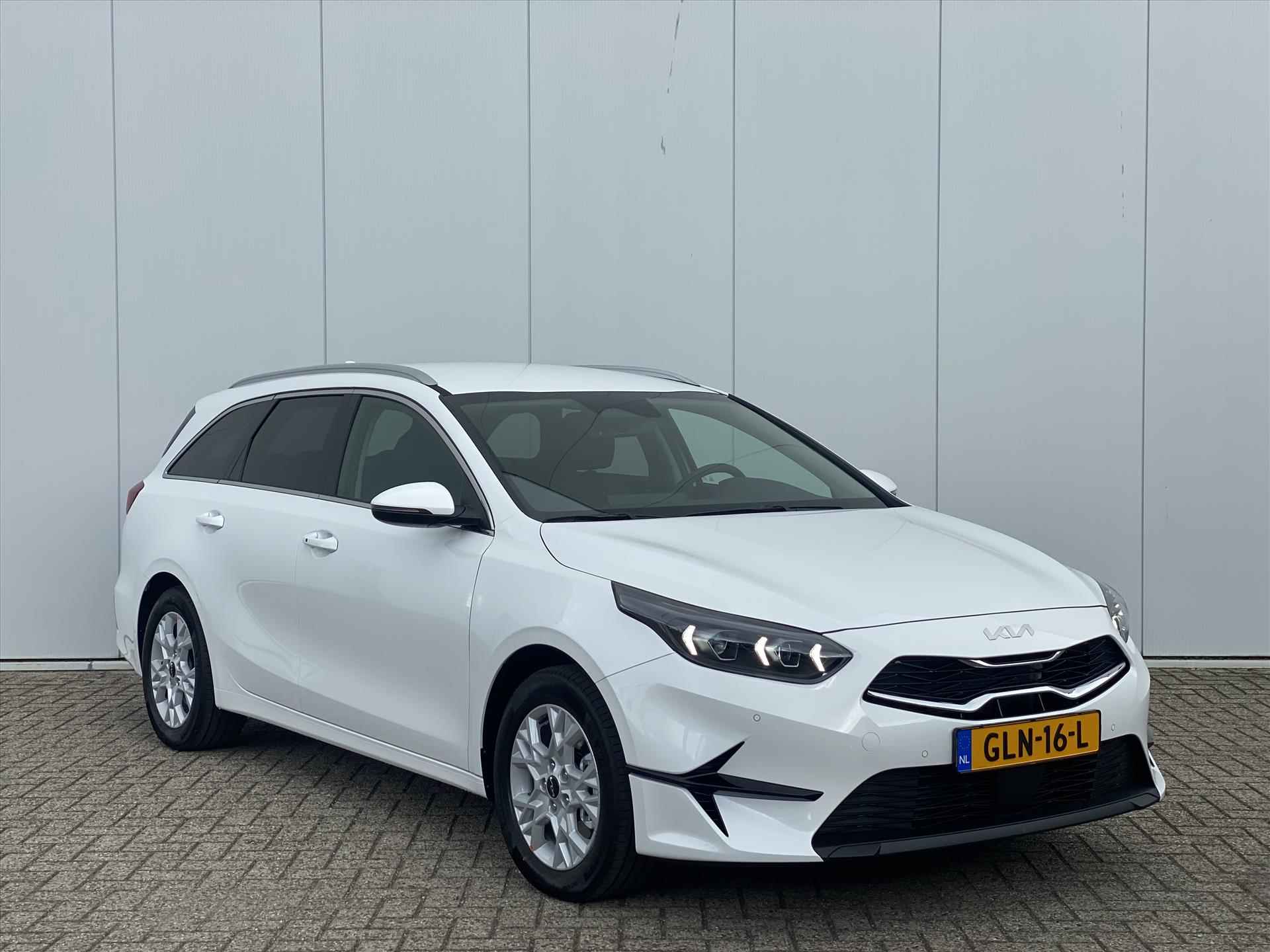 KIA Ceed Sw 1.5 T-GDi 140pk DCT7 DynamicPlusLine | Navigatie | KeyLess | Camera | Elektrische kofferbak | Stoel & Stuur verwarming | - 3/44