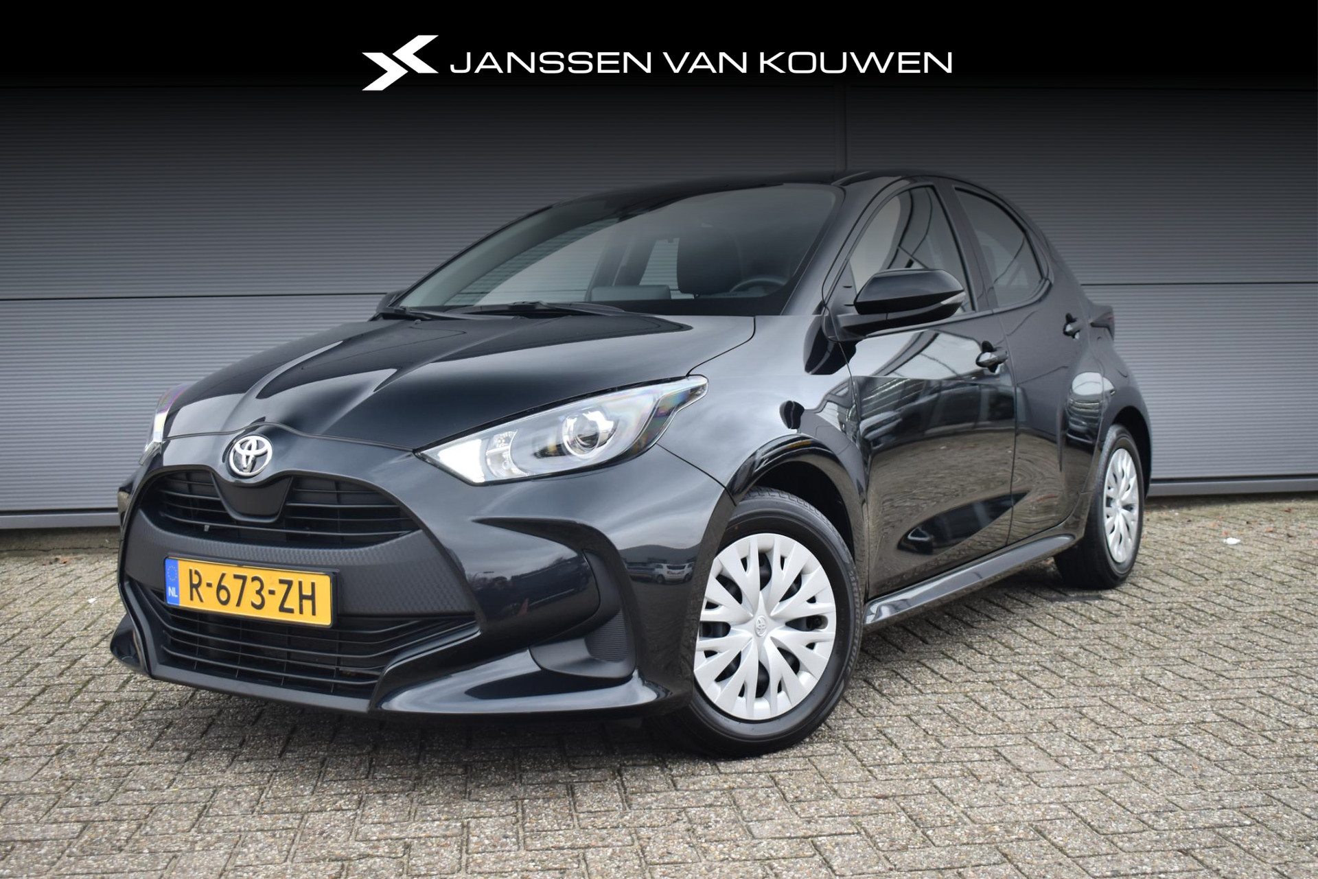 Toyota Yaris 1.5 VVT-i Active Airco Camera Carplay BTW