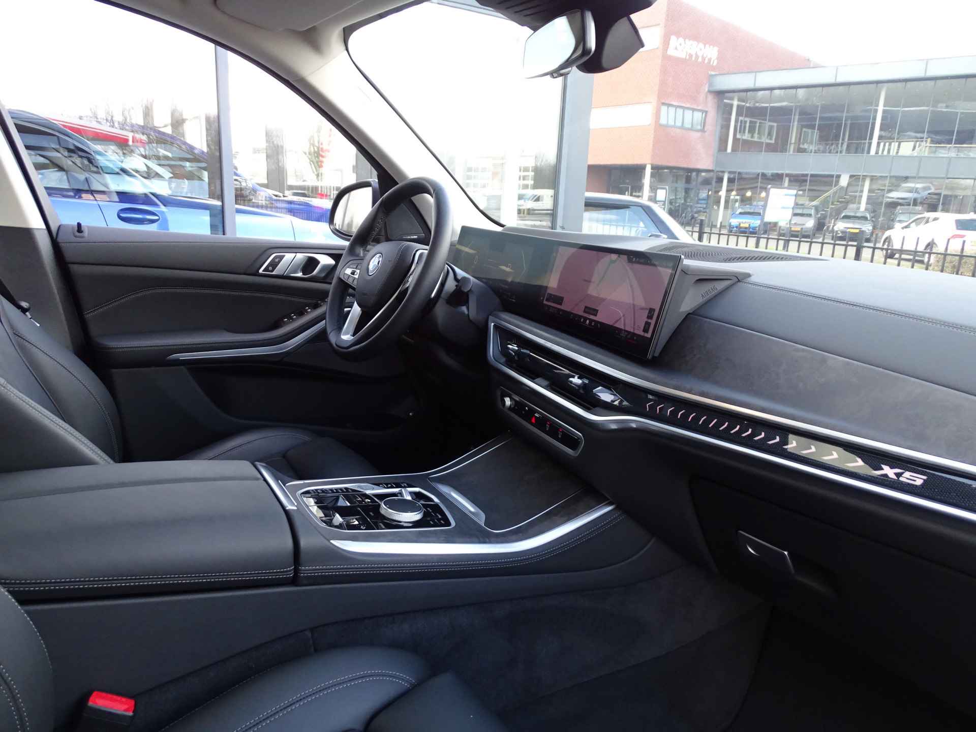 BMW X5 xDrive50e Pano.Dak Elek.Trekhaak Alu.Dorpel Cockpit Plus Leder 4-Zone airco Extra getint-glas Comfortzetels Harman/Kardon 21''LM - 52/61