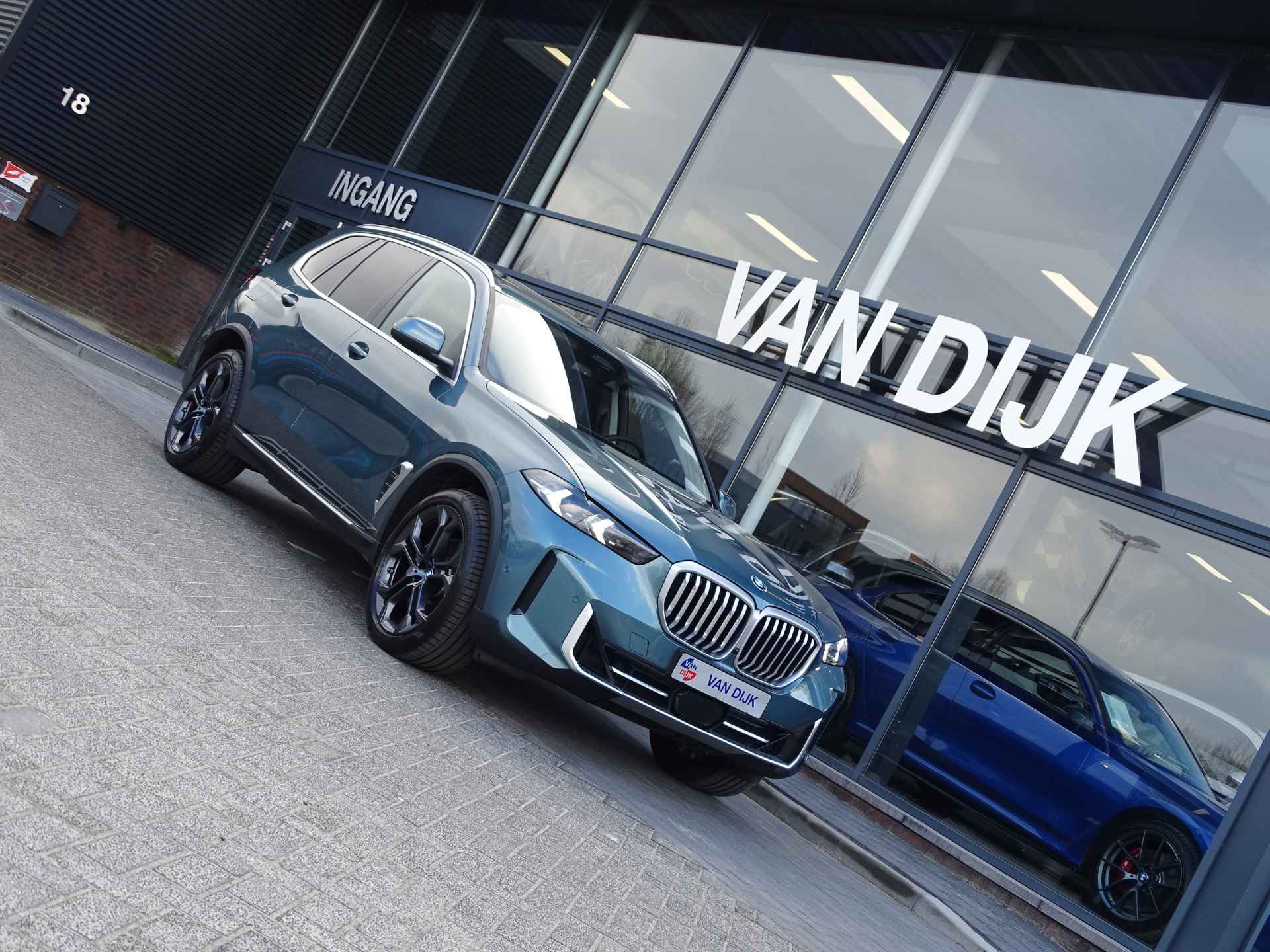 BMW X5 xDrive50e Pano.Dak Elek.Trekhaak Alu.Dorpel Cockpit Plus Leder 4-Zone airco Extra getint-glas Comfortzetels Harman/Kardon 21''LM - 54/61